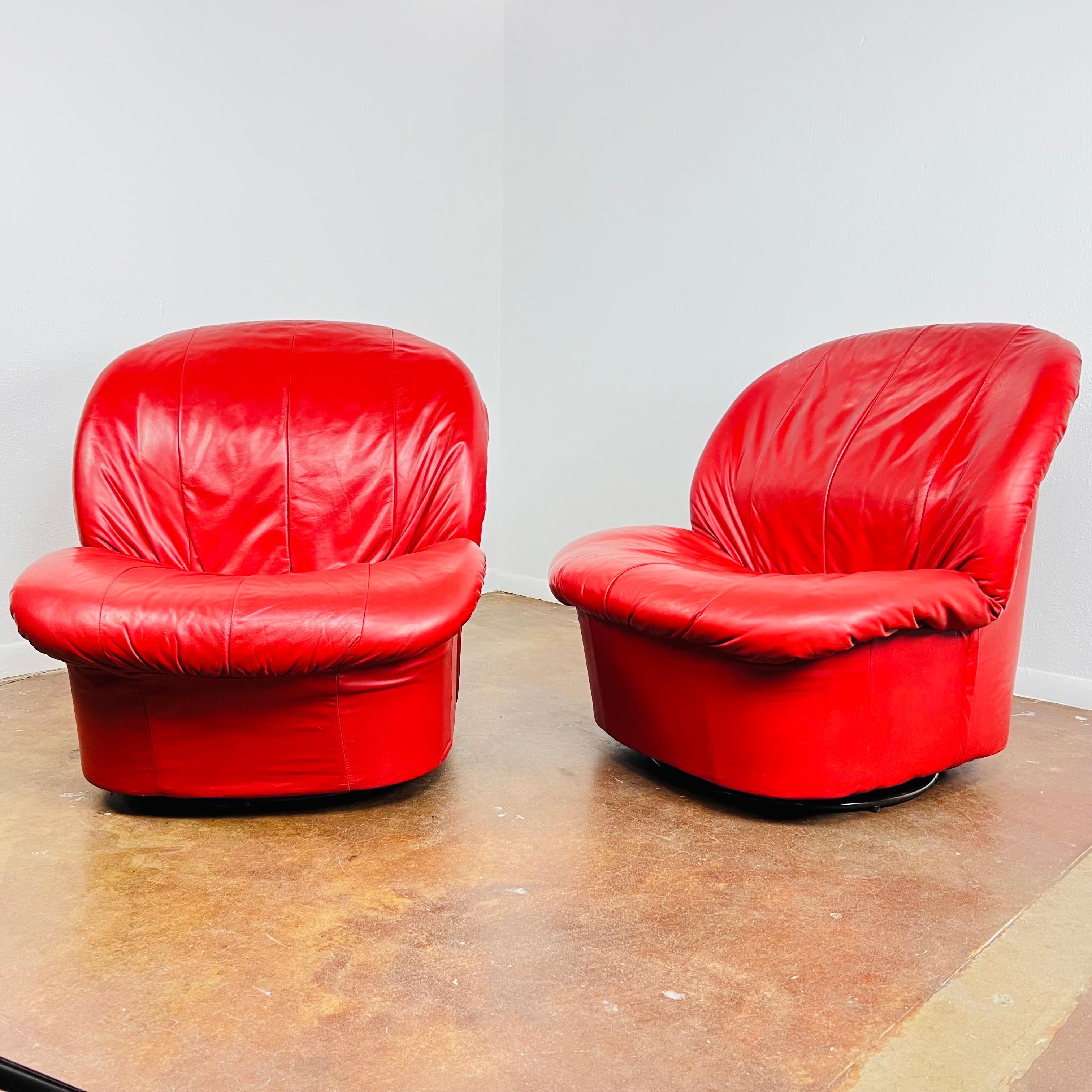 Pair of Red Leather Clamshell Chairs in the Style of Kagan 6