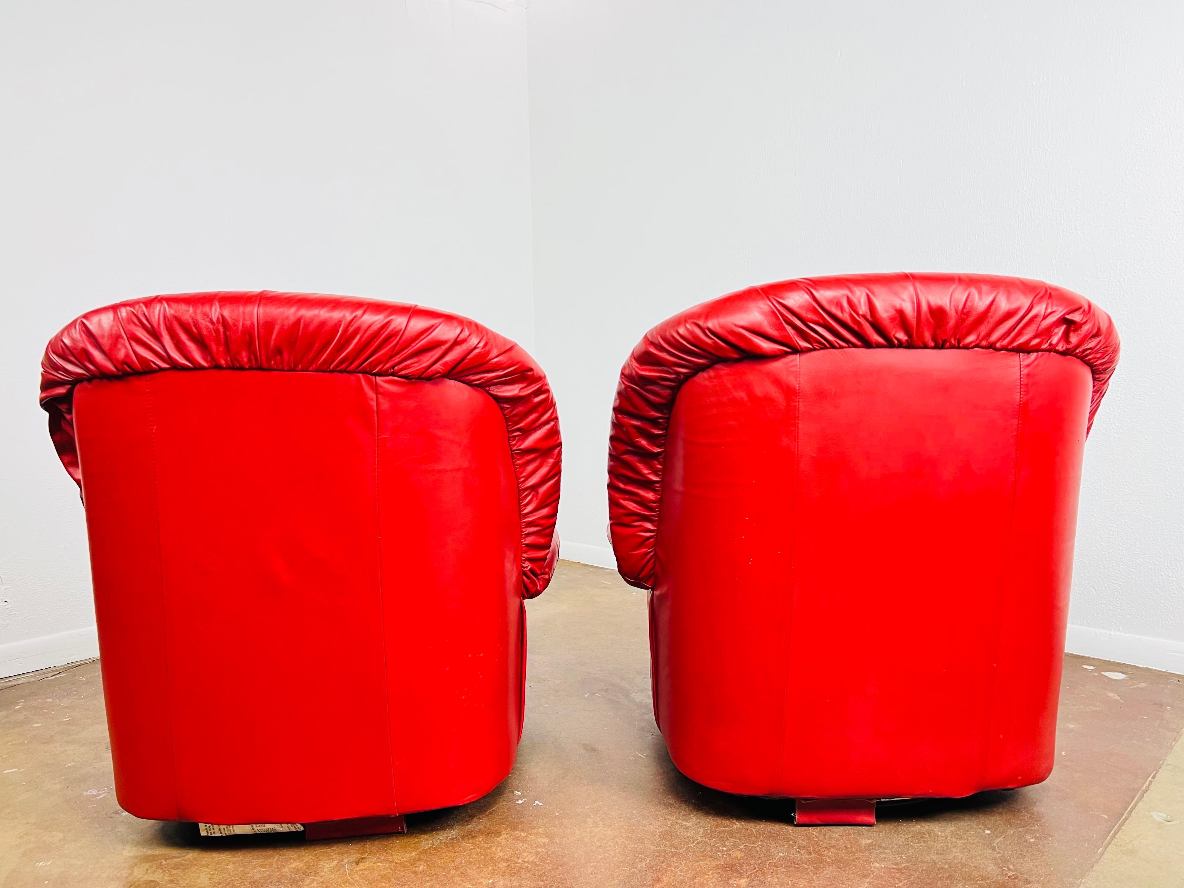 Pair of Red Leather Clamshell Chairs in the Style of Kagan 3