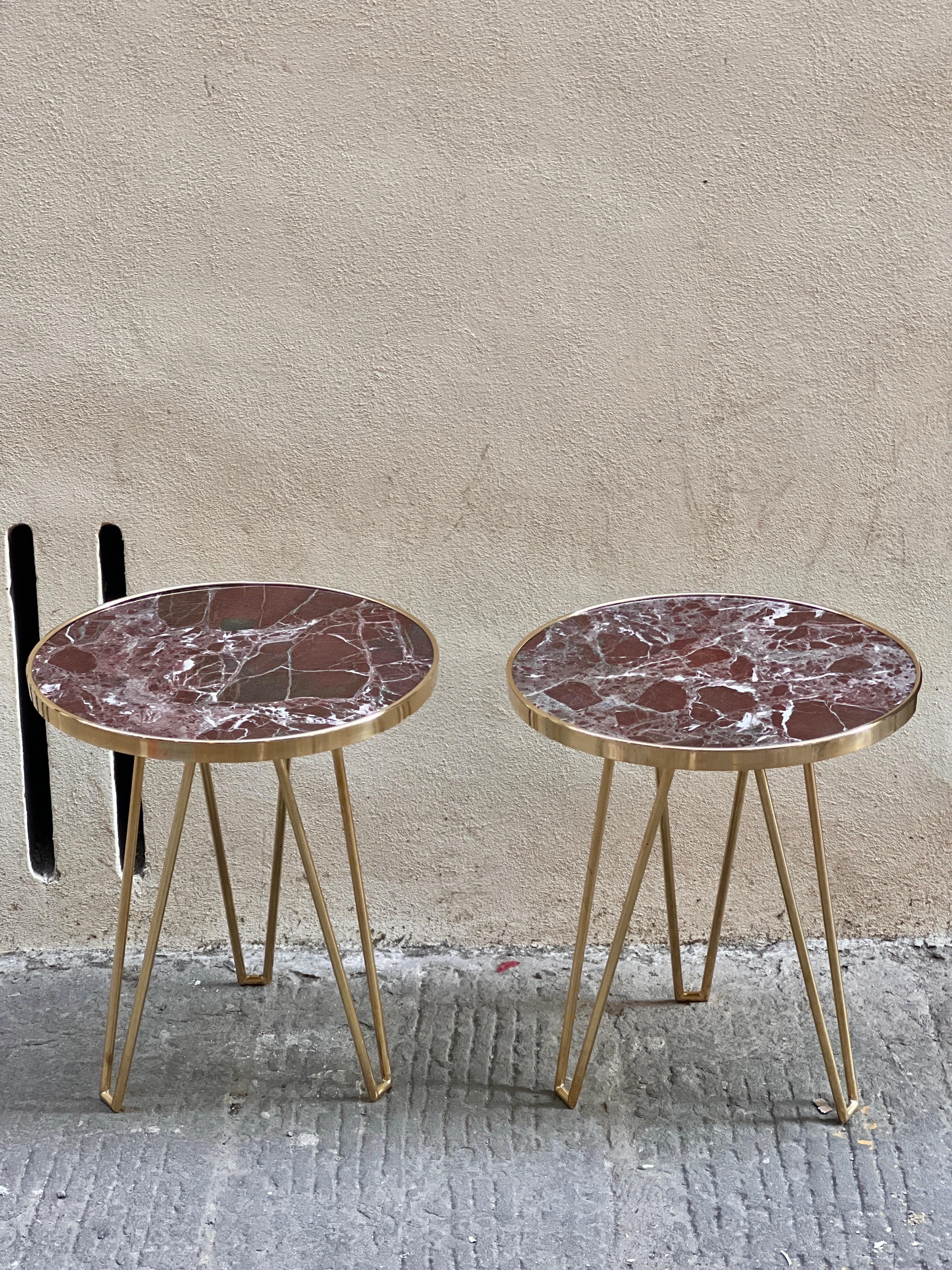 Pair of Red Levanto Marble Round Side/End Tables with Brass Structure 1980 en vente 6