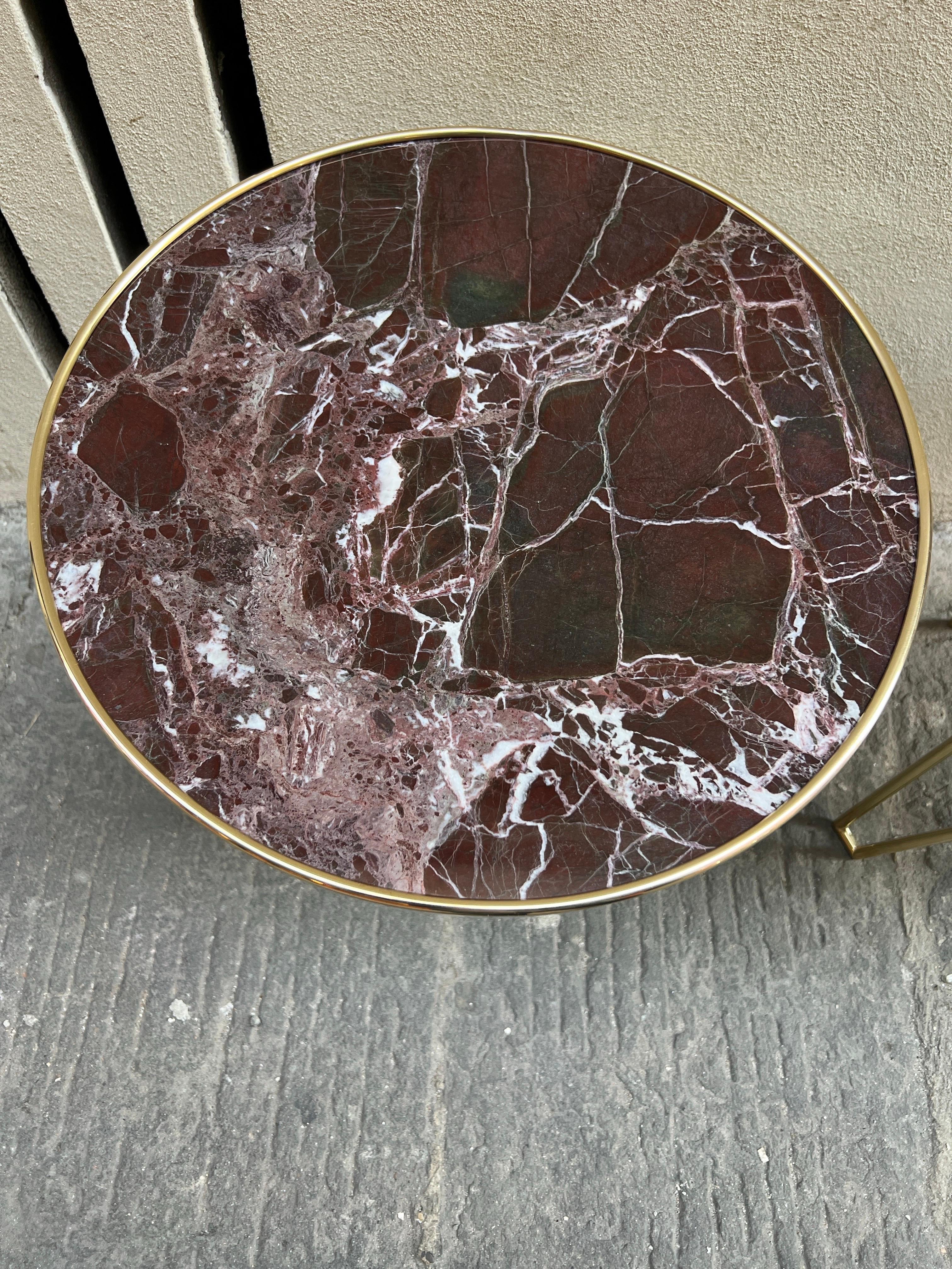Pair of Red Levanto Marble Round Side/End Tables with Brass Structure 1980 en vente 7