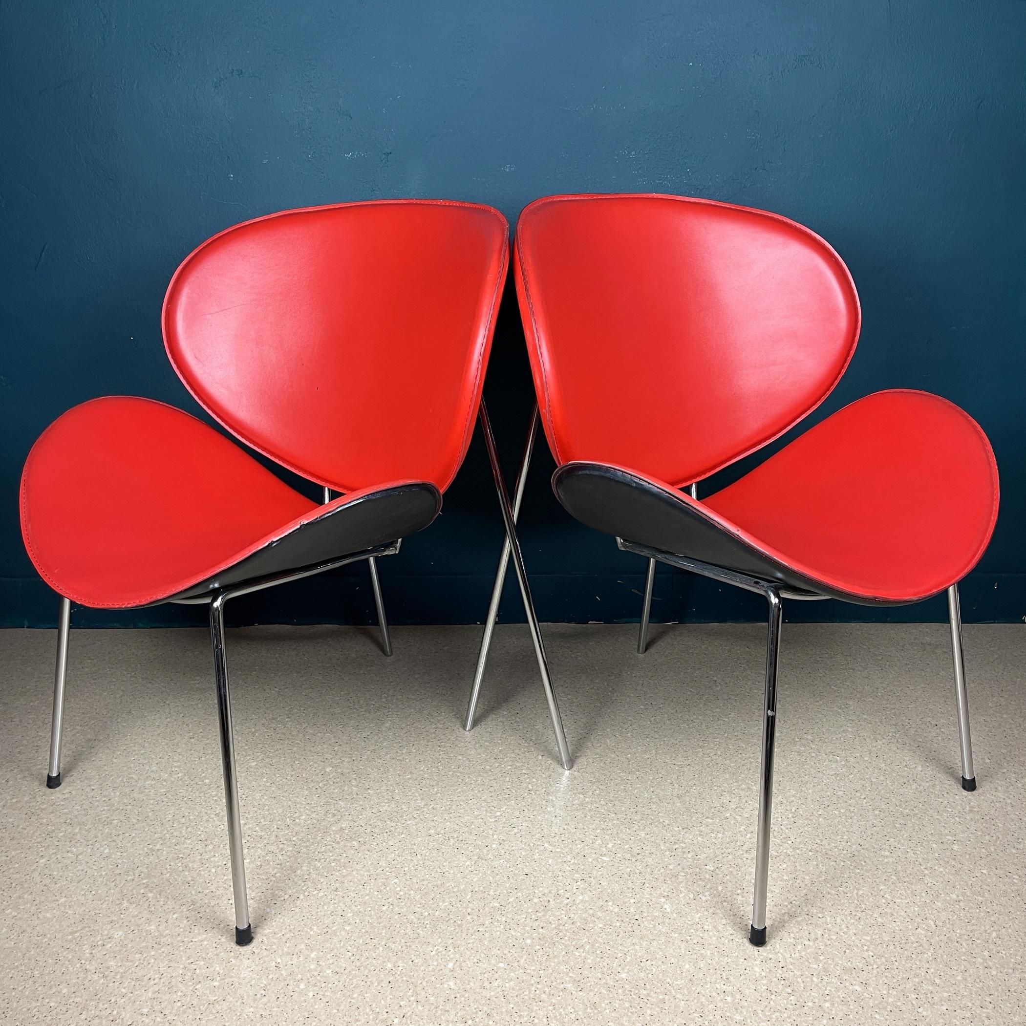 Pair of red lounge chairs Italy 1990s Design Pierre Paulin Style In Good Condition For Sale In Miklavž Pri Taboru, SI