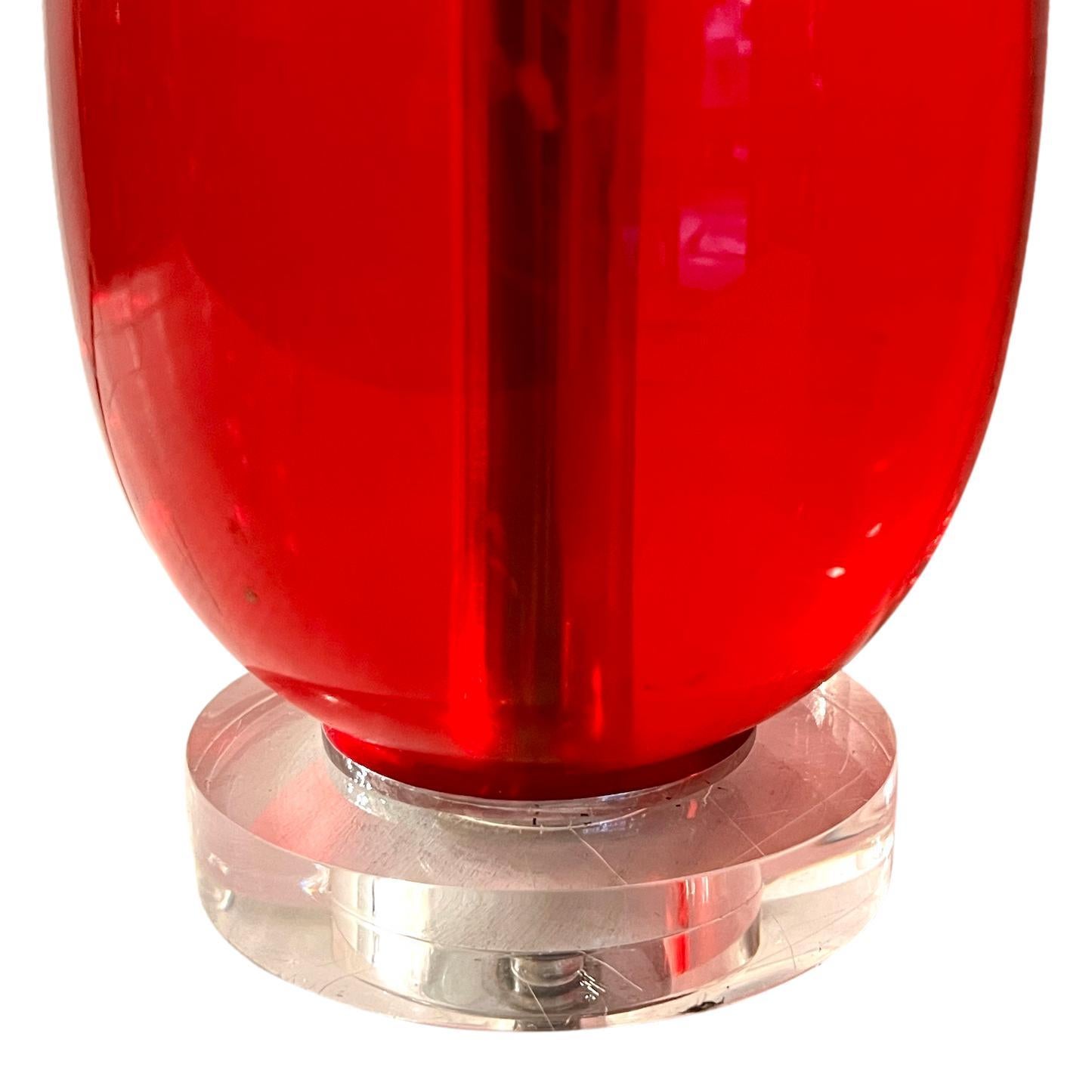 Late 20th Century Pair of Red Lucite Lamps For Sale