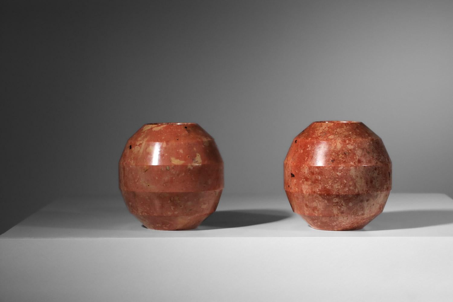 Mid-Century Modern Pair of red marble vases from the 40's For Sale