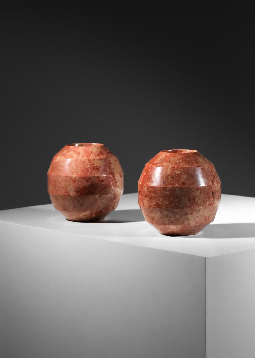 Hand-Crafted Pair of red marble vases from the 40's For Sale