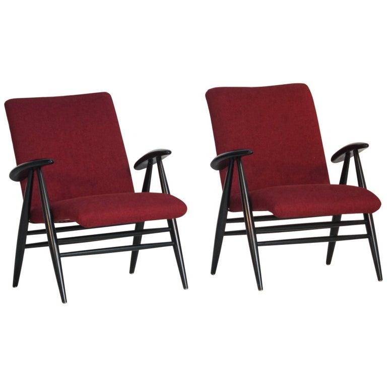 Paire de chaises longues rouges du milieu du siècle modèle 2468 Ilmari Tapiovaara, Finlande Excellent état - En vente à Barcelona, ES