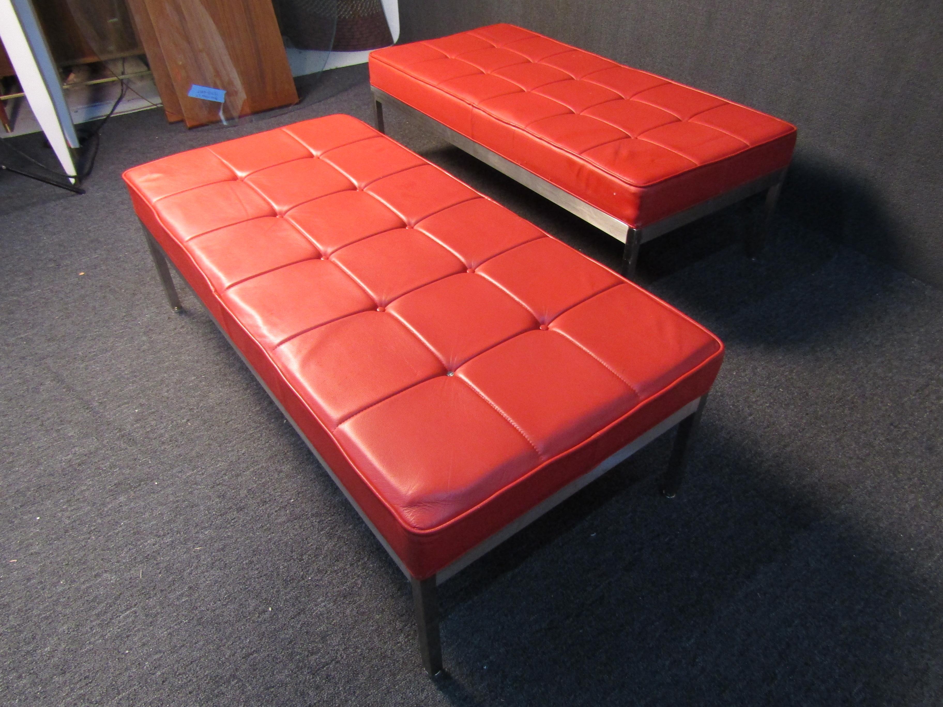 20th Century Pair of Red Mid-Century Modern Ottomans For Sale