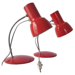 Coppia di lampade da tavolo rosse del Medioevo Napako, anni '70