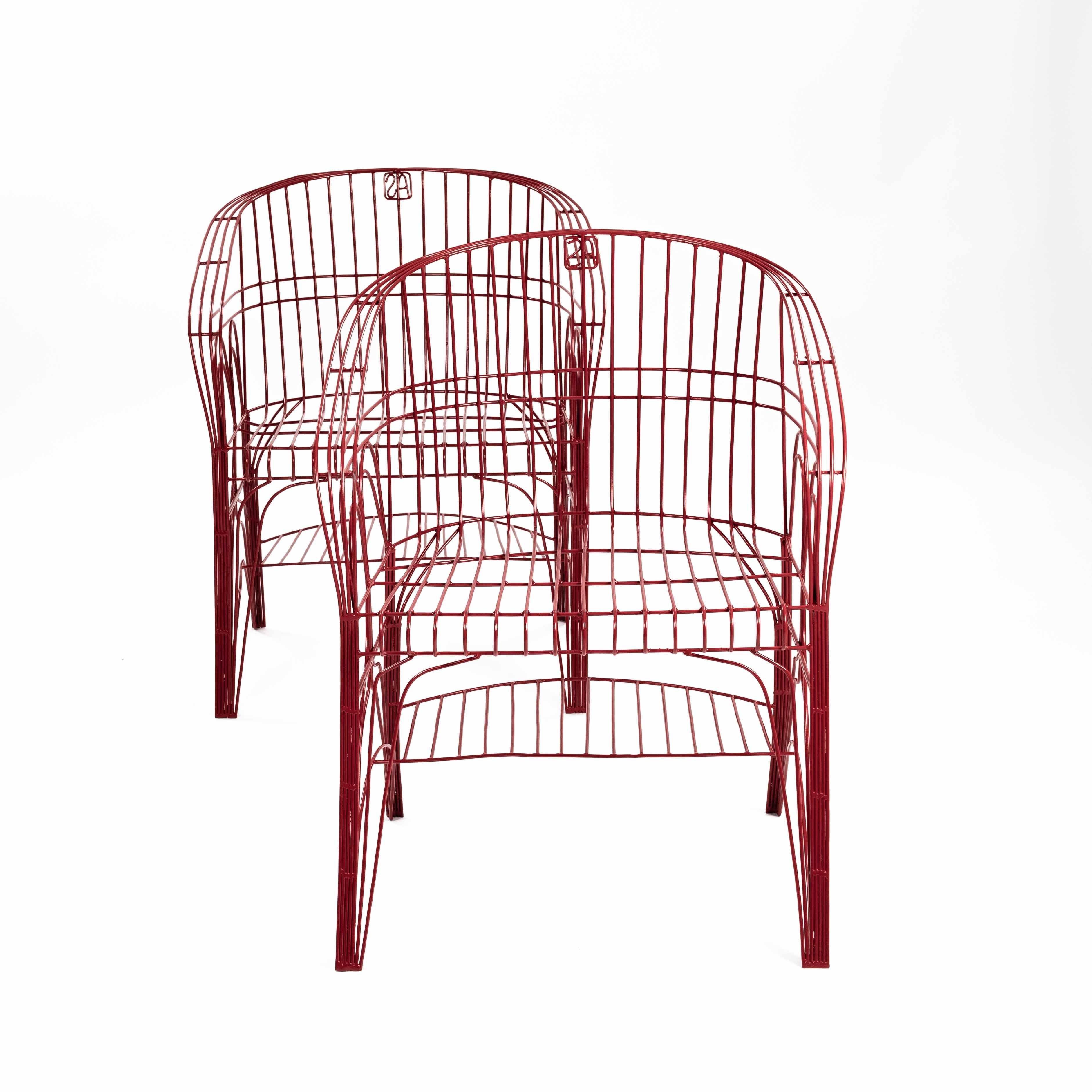 Soudé Paire de fauteuils italiens modernes rouges en construction soudée par A. Spazzapan 2005 en vente
