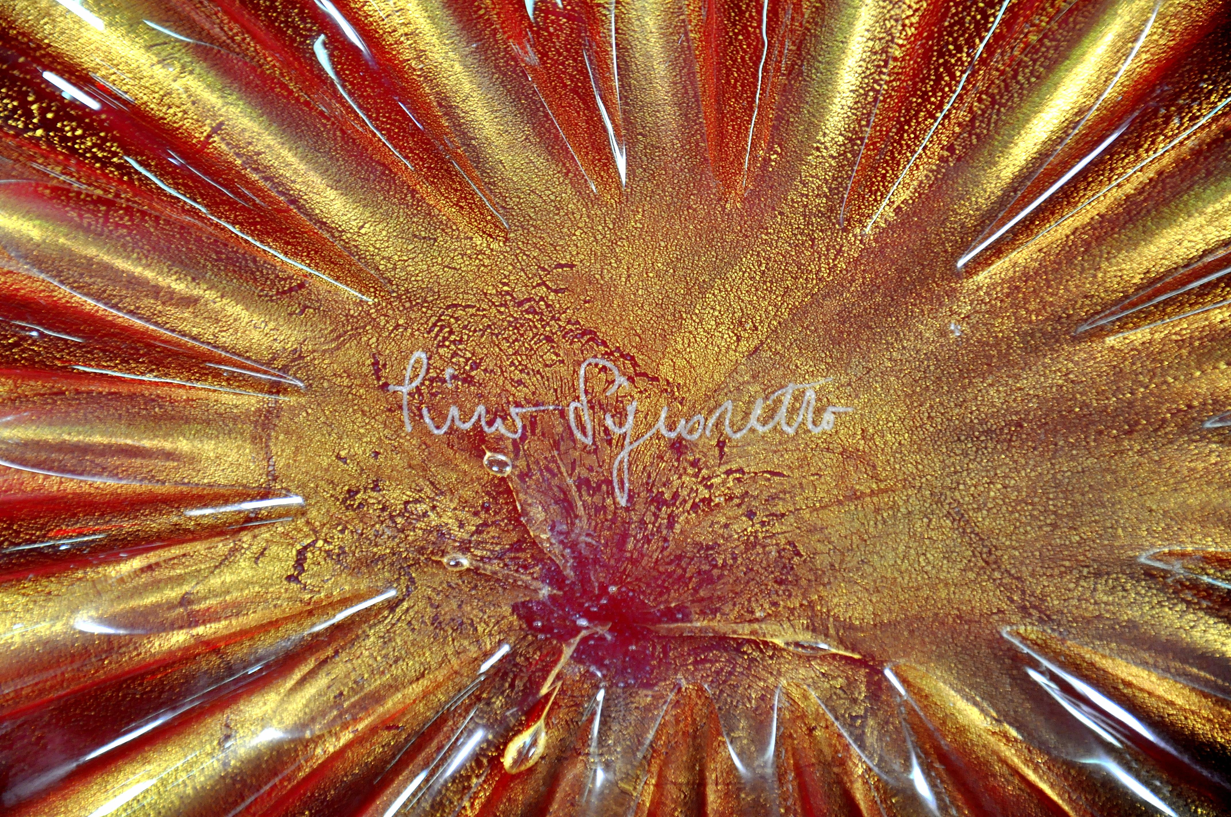 Paar Vasen aus rotem und goldenem Muranoglas von Pino Signoretto, signiert im Angebot 6