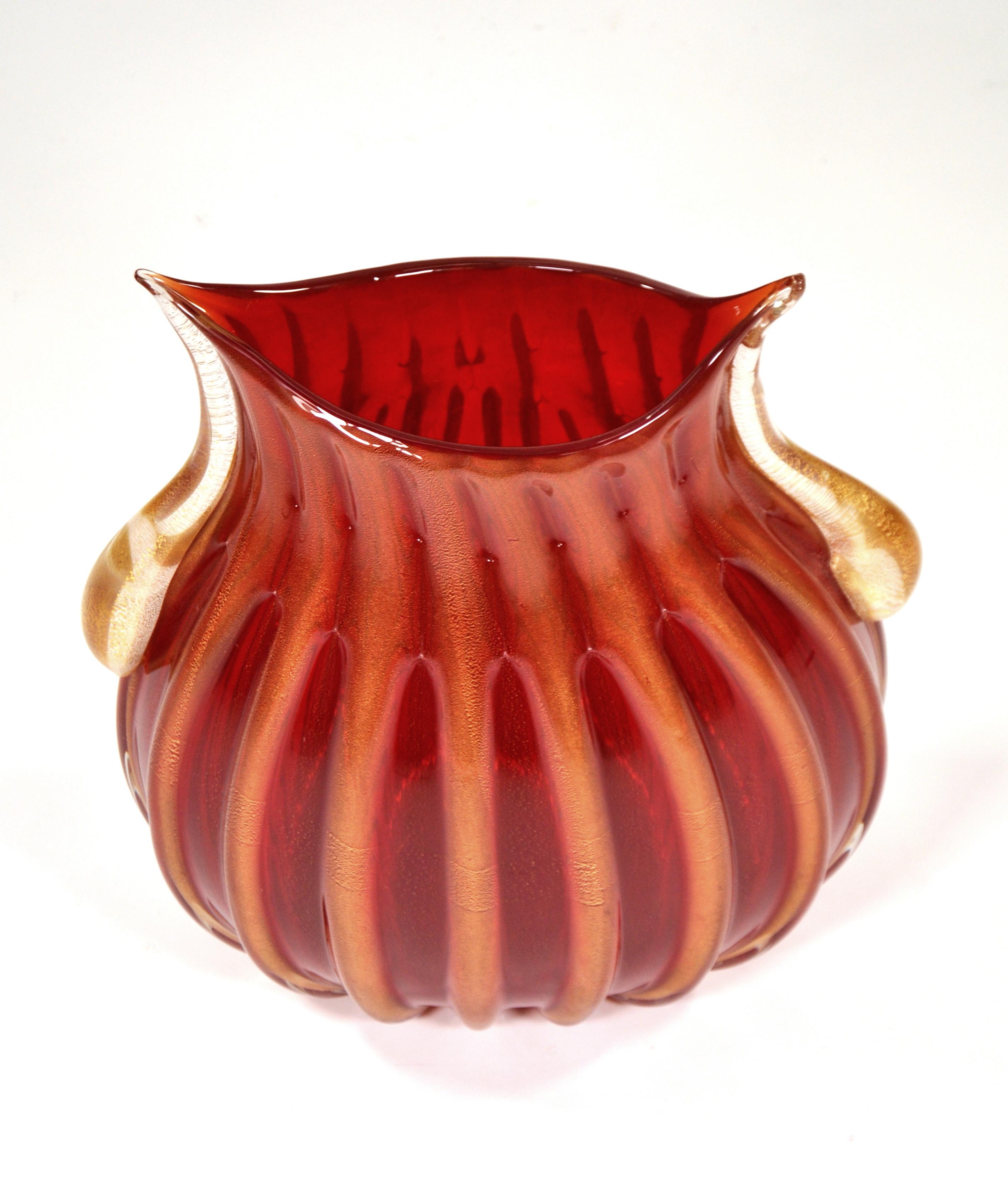 Signed Pair of Red and Gold Murano Glass Vases by Pino Signoretto For Sale 7
