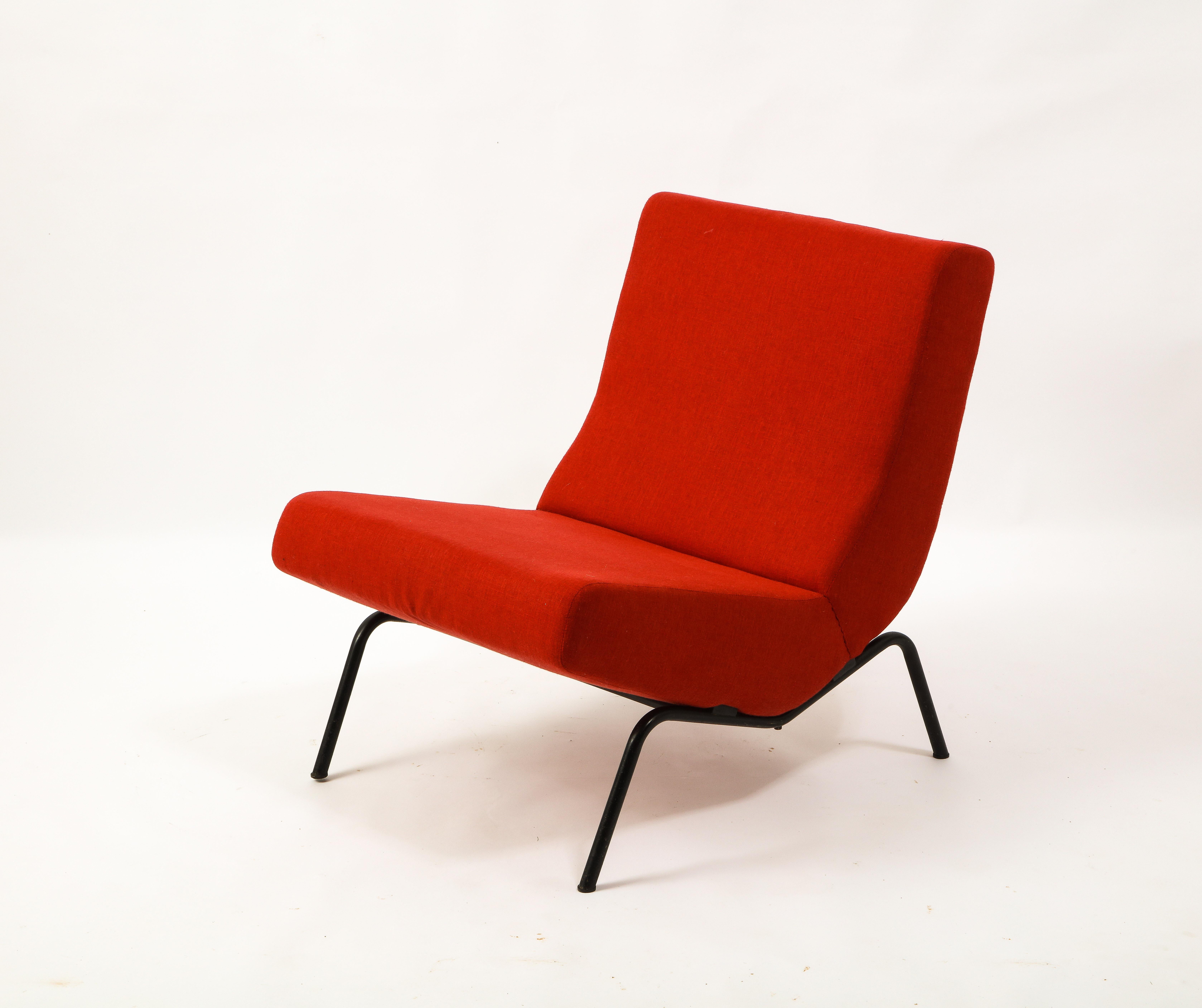 Pierre Paulin Pair of Red CM 195 Chairs, Netherlands 1960's In Good Condition In New York, NY