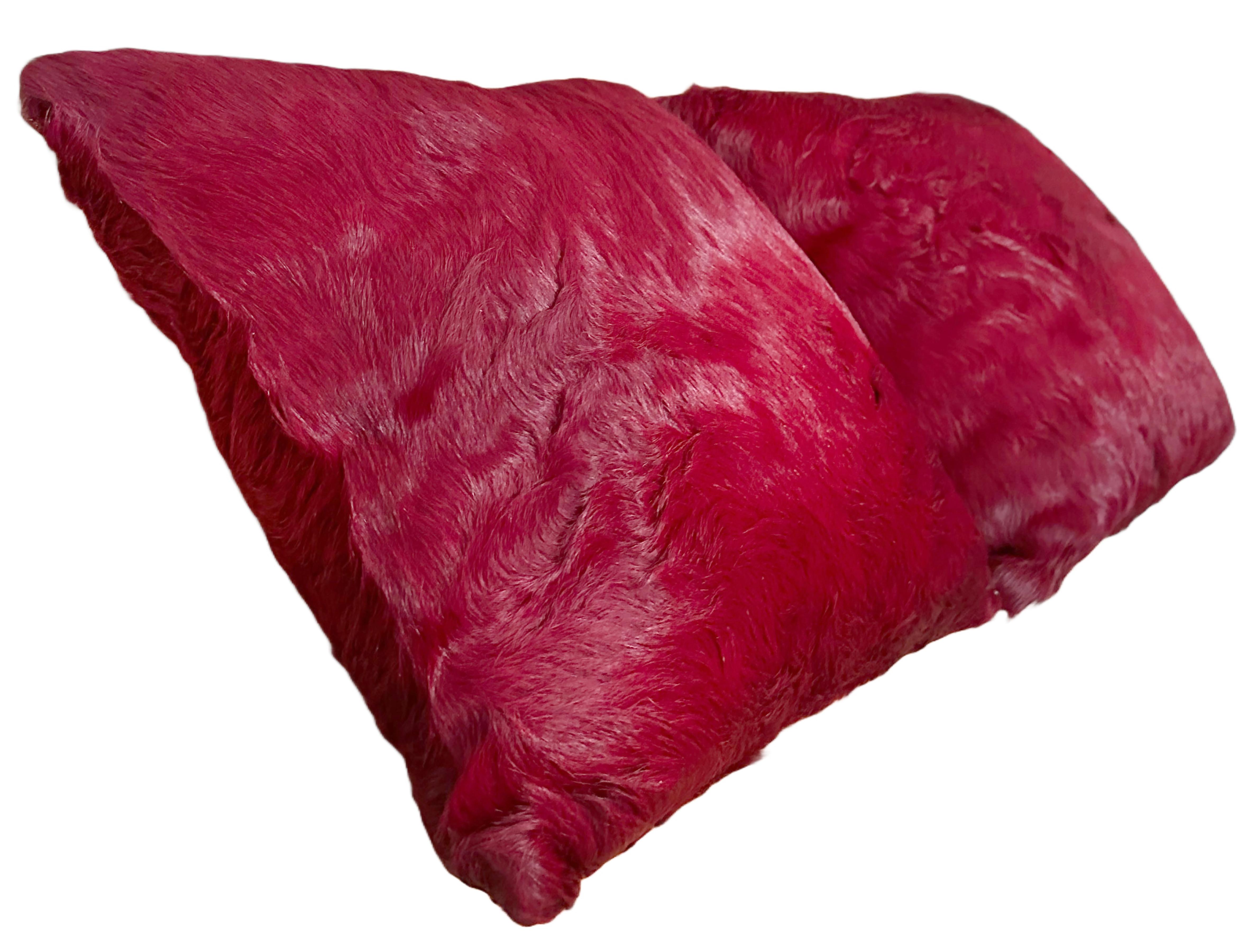 Americano Coppia di cuscini Kyle Bunting in pelle di rosa rossa in vendita