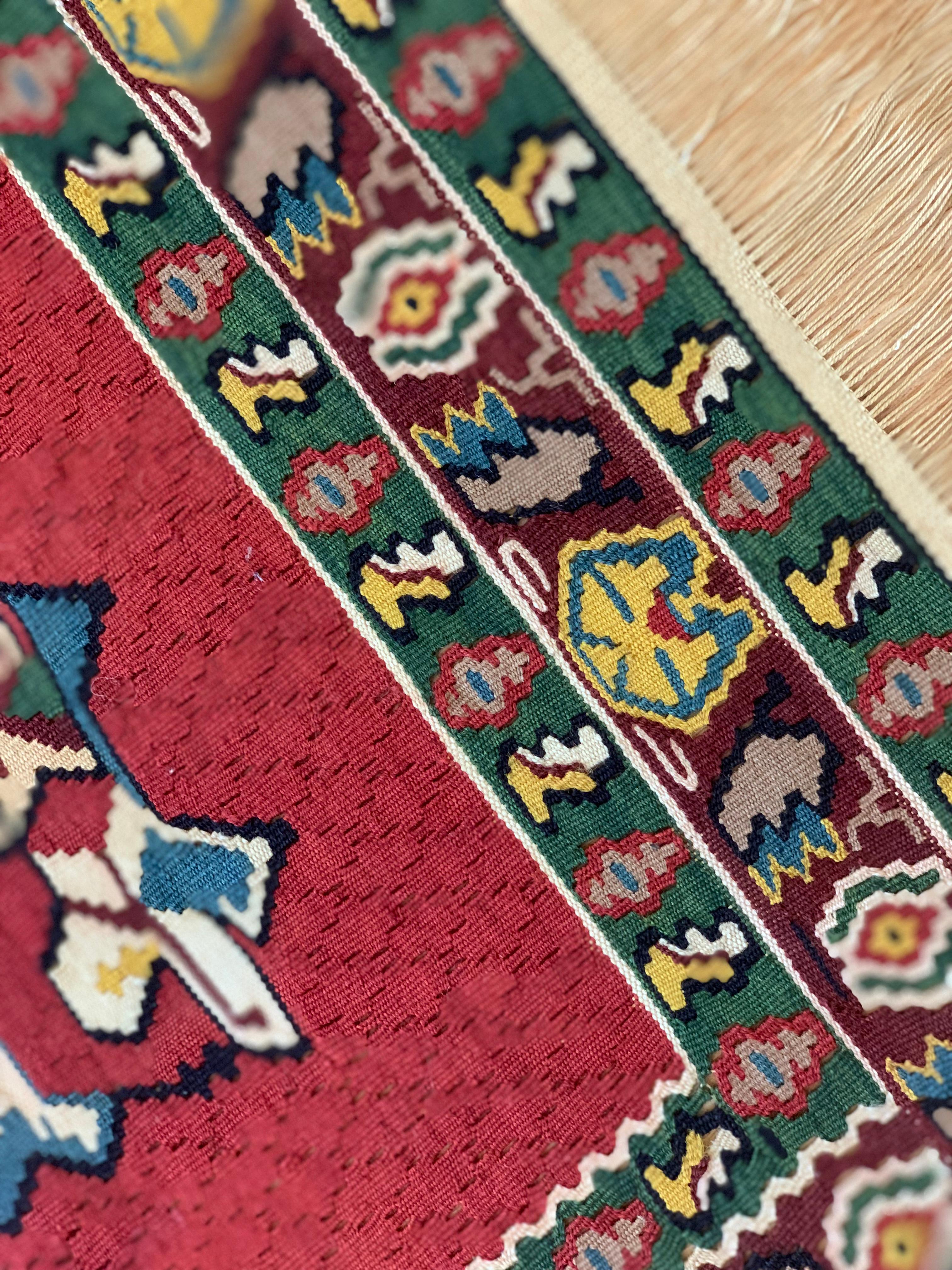 Paire de tapis Kilim en soie et laine rouges faits à la main, motifs géométriques en vente 4