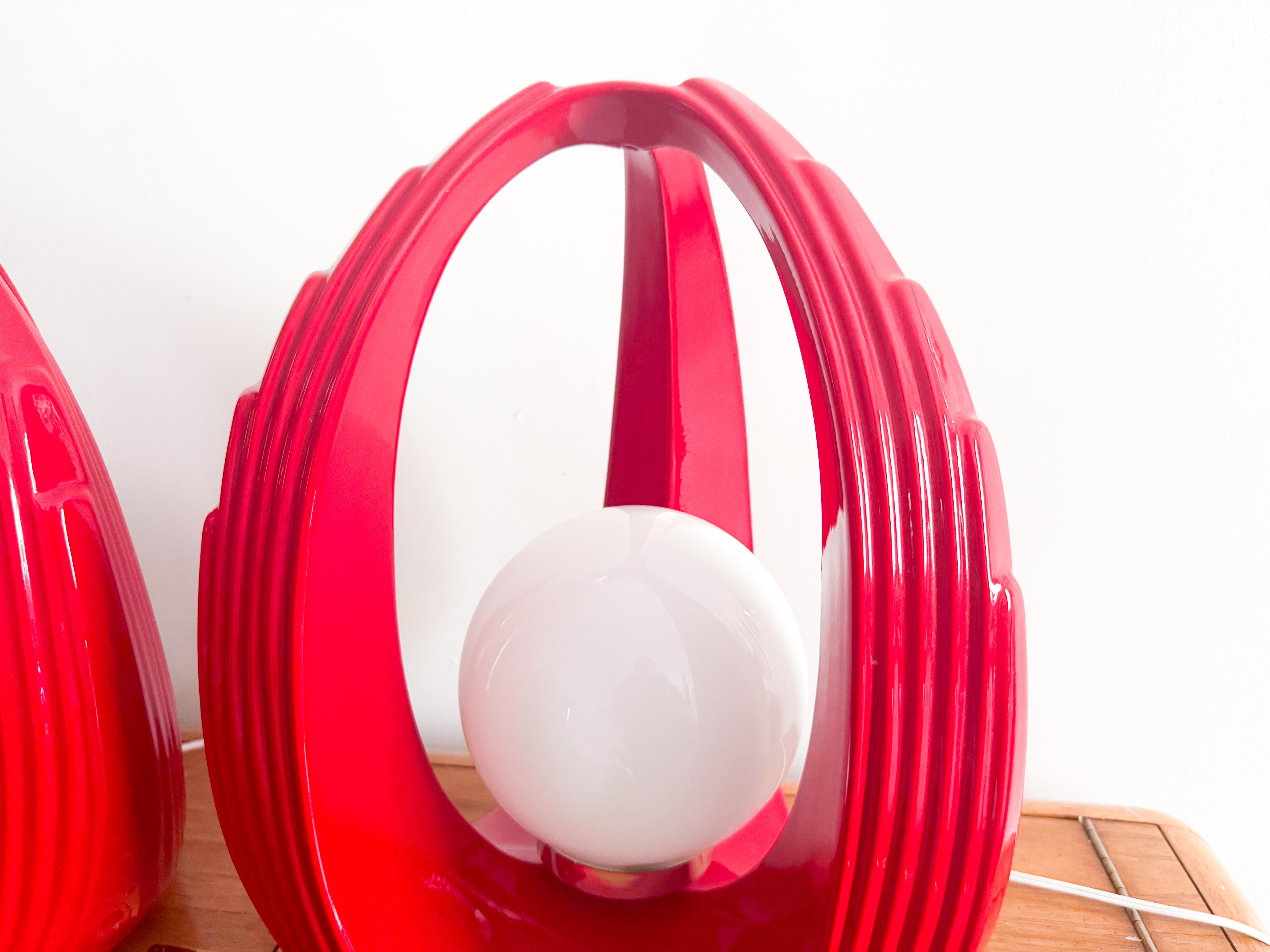Pair of Red Space Age Sculptural Ceramic Table Lamps, Canada 1980s Post Modern For Sale 1