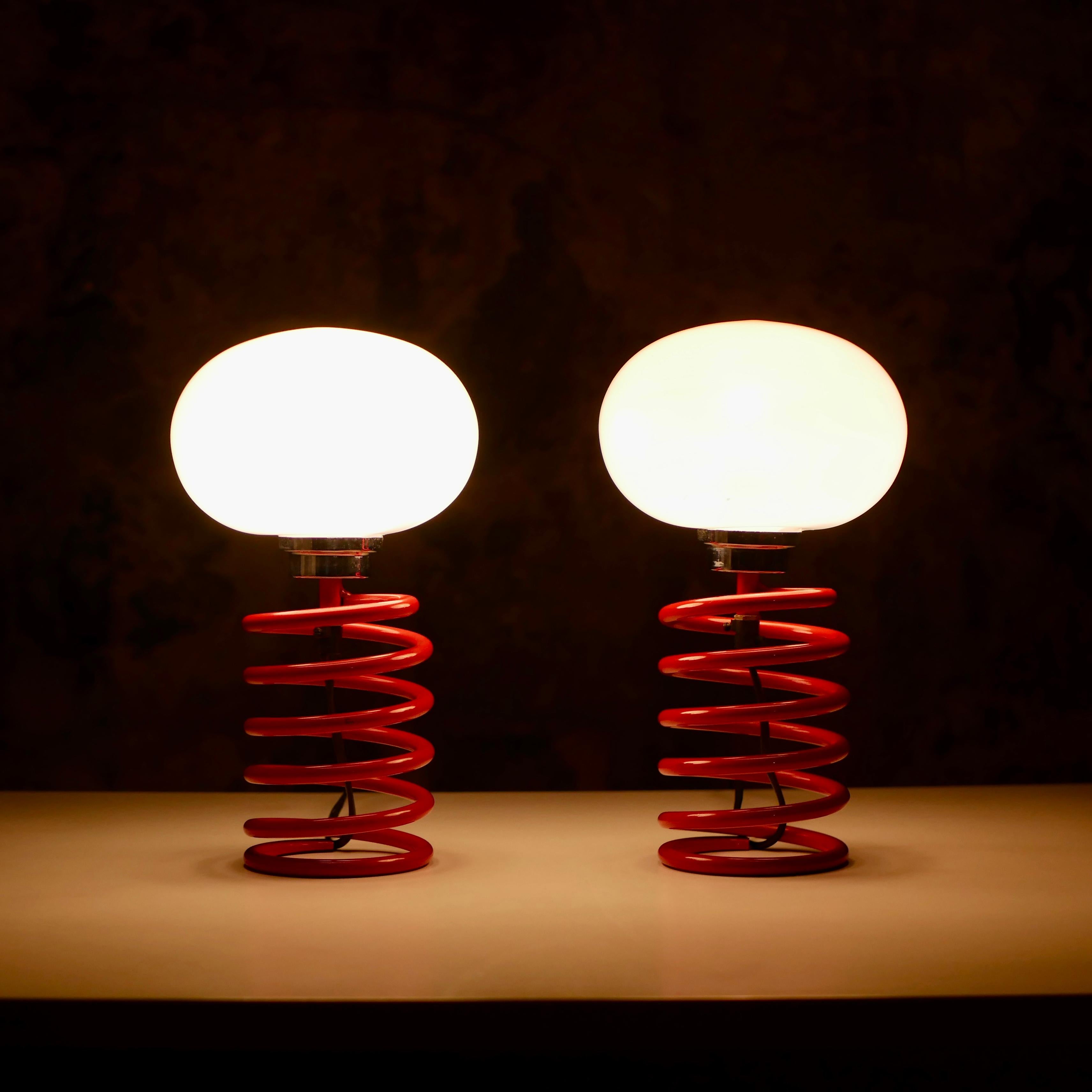 Pair of red spring table lamps attributed to Ingo Maurer, 1970s For Sale 2