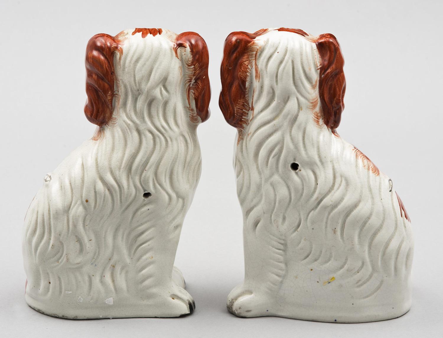 Pair of Red Staffordshire Dogs (Viktorianisch) im Angebot