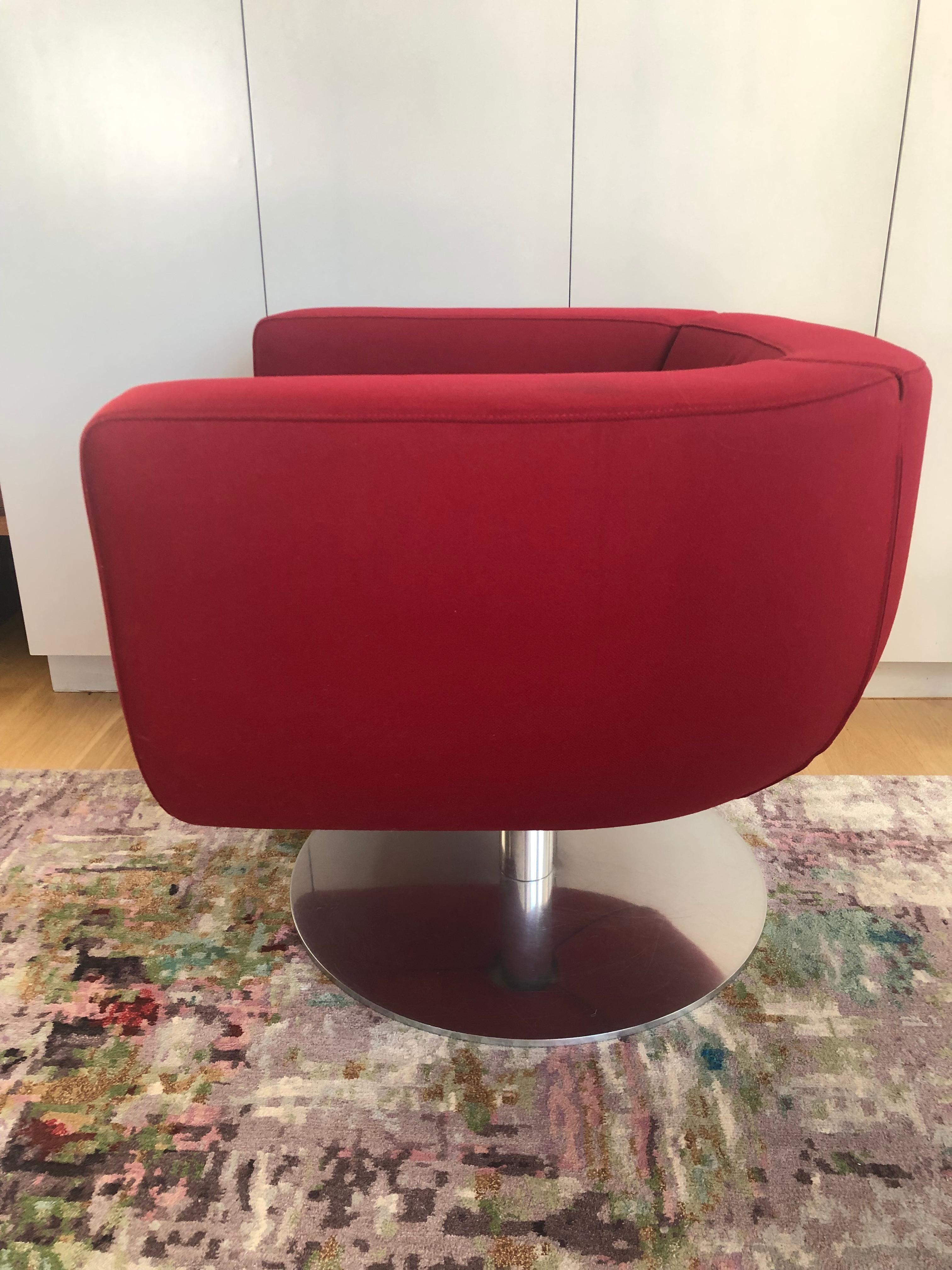 Pair of Red Tulip Chairs by Jeffrey Bernett for B&B Italia Chrome Base In Good Condition For Sale In Old Romney, Kent