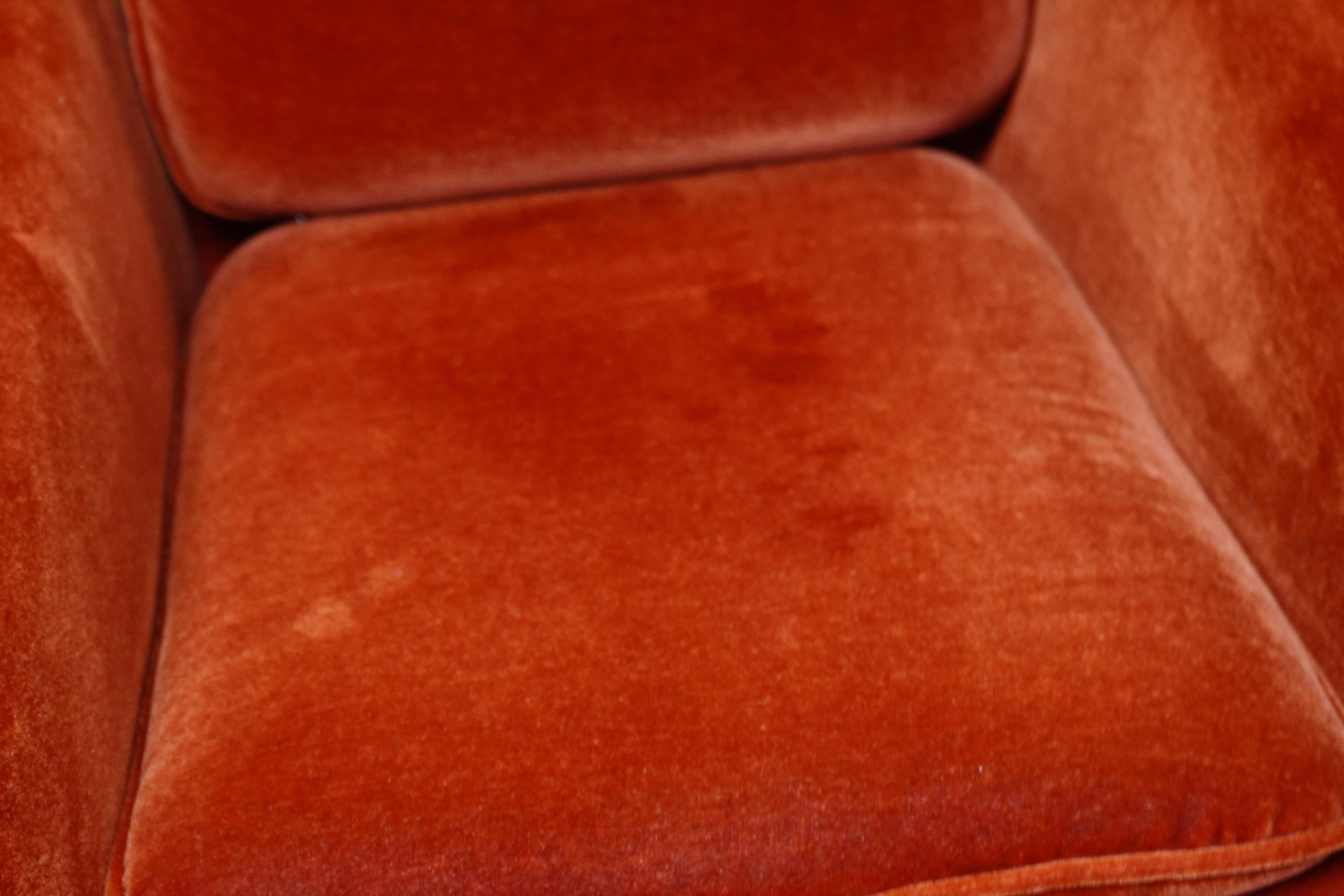 Pair of Red Velvet 1315 Lounge Chairs Attributed to Bill Stephens for Knoll For Sale 3