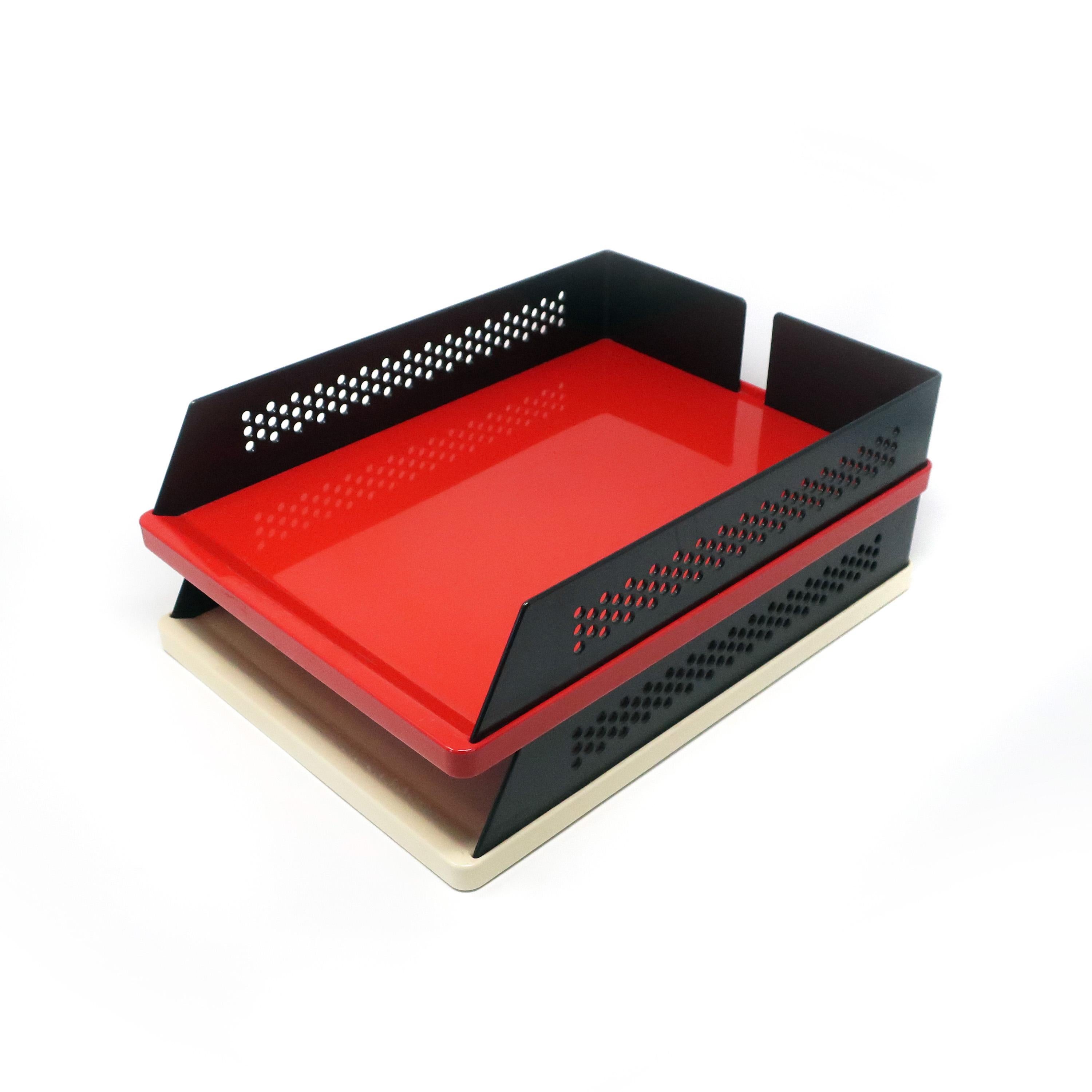 Italian Pair of Red & White Babele 940 Trays by Barbieri & Marianelli for Rexite