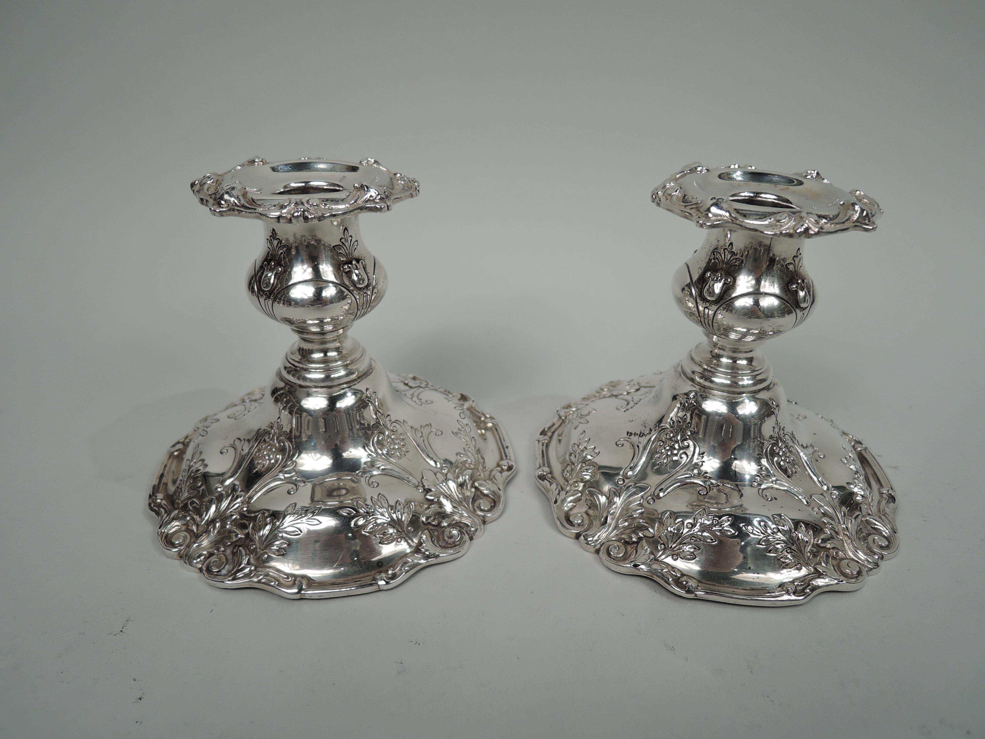 Mid-20th Century Pair of Reed & Barton Francis I Low 3-Light Candelabra, 1950 For Sale