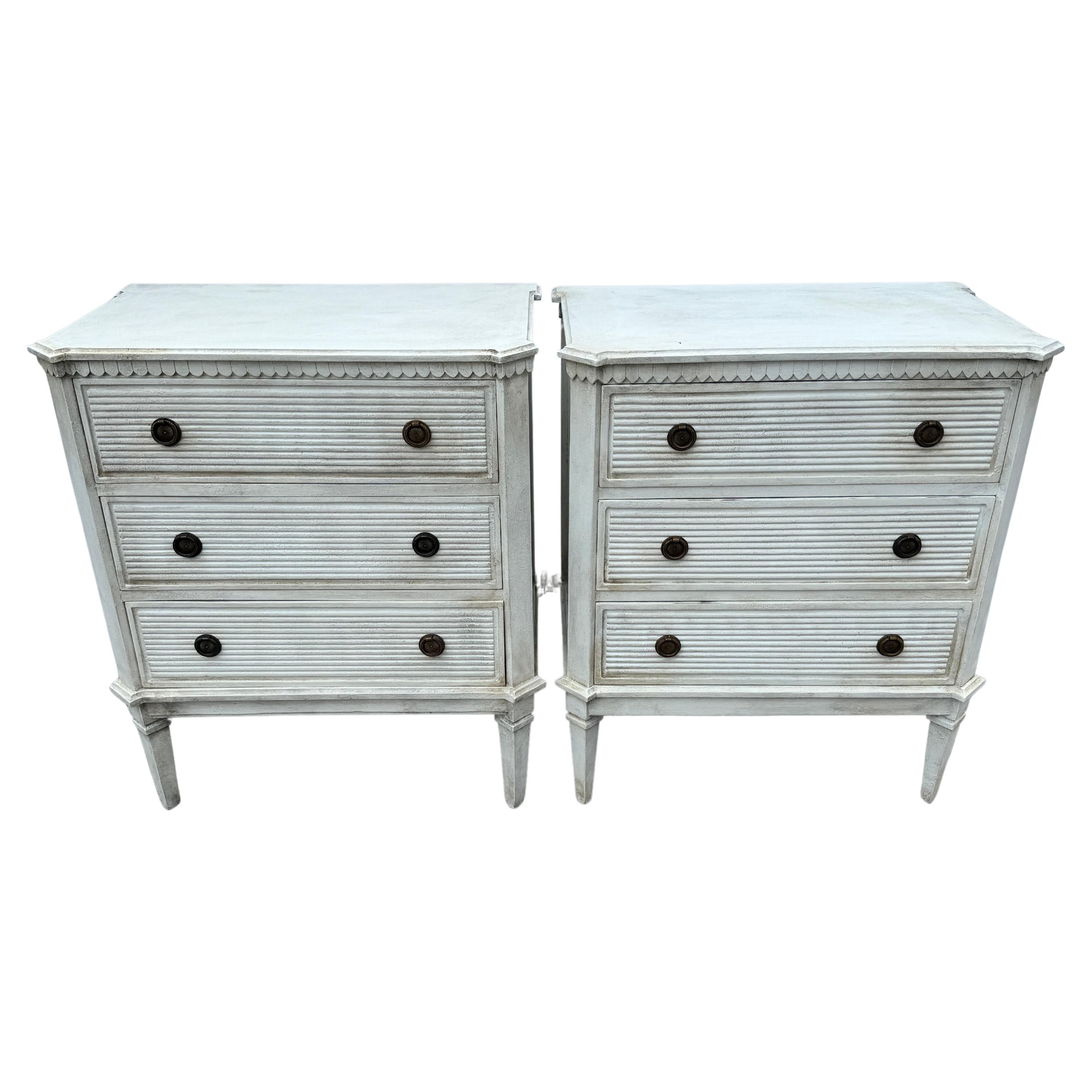 Pair of Reeded Gustavian Style Commodes Chest of Drawers For Sale