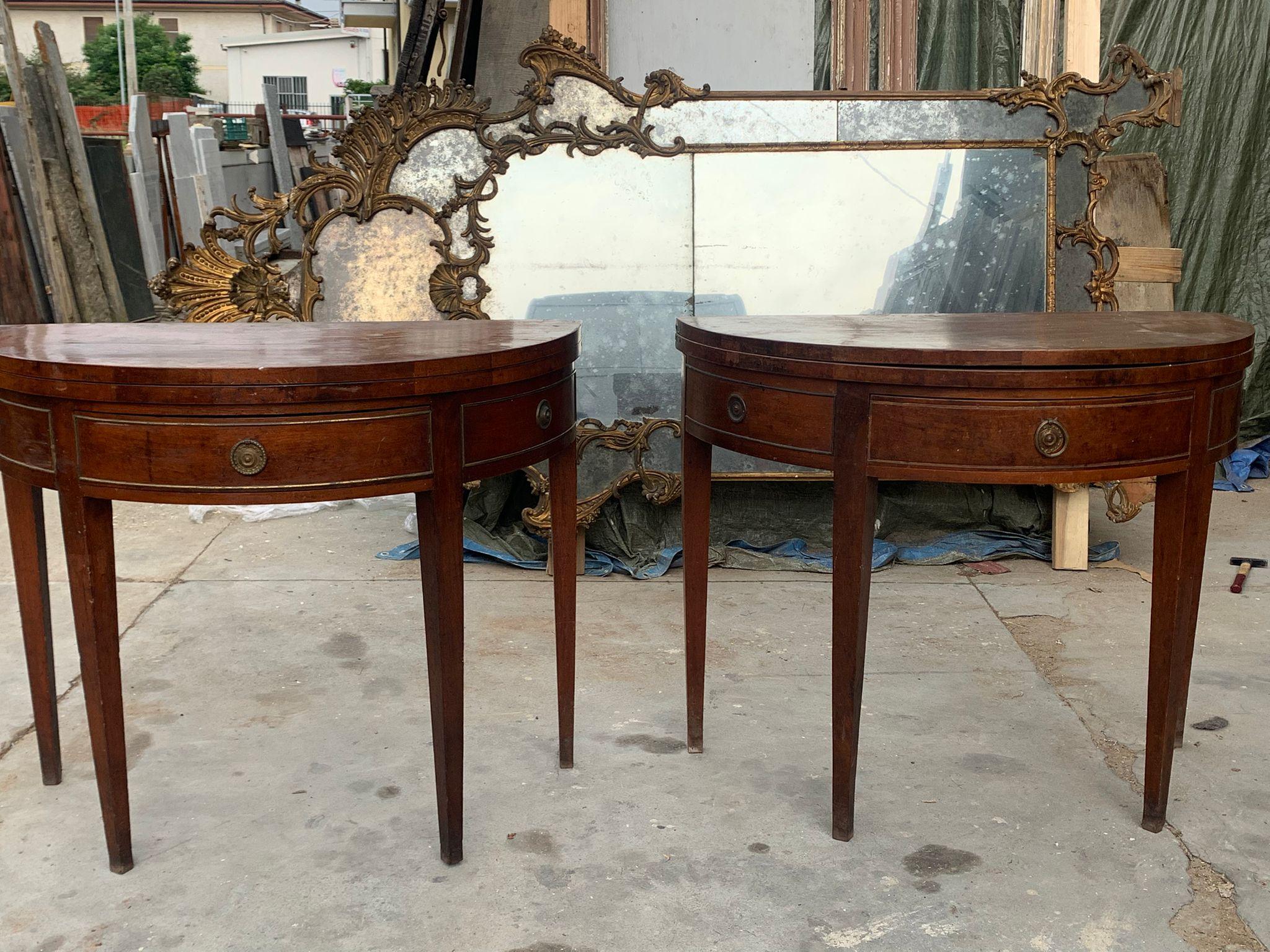 Pair of refined consoles, half-moon shaped wooden game tables, Italy Italiano en venta