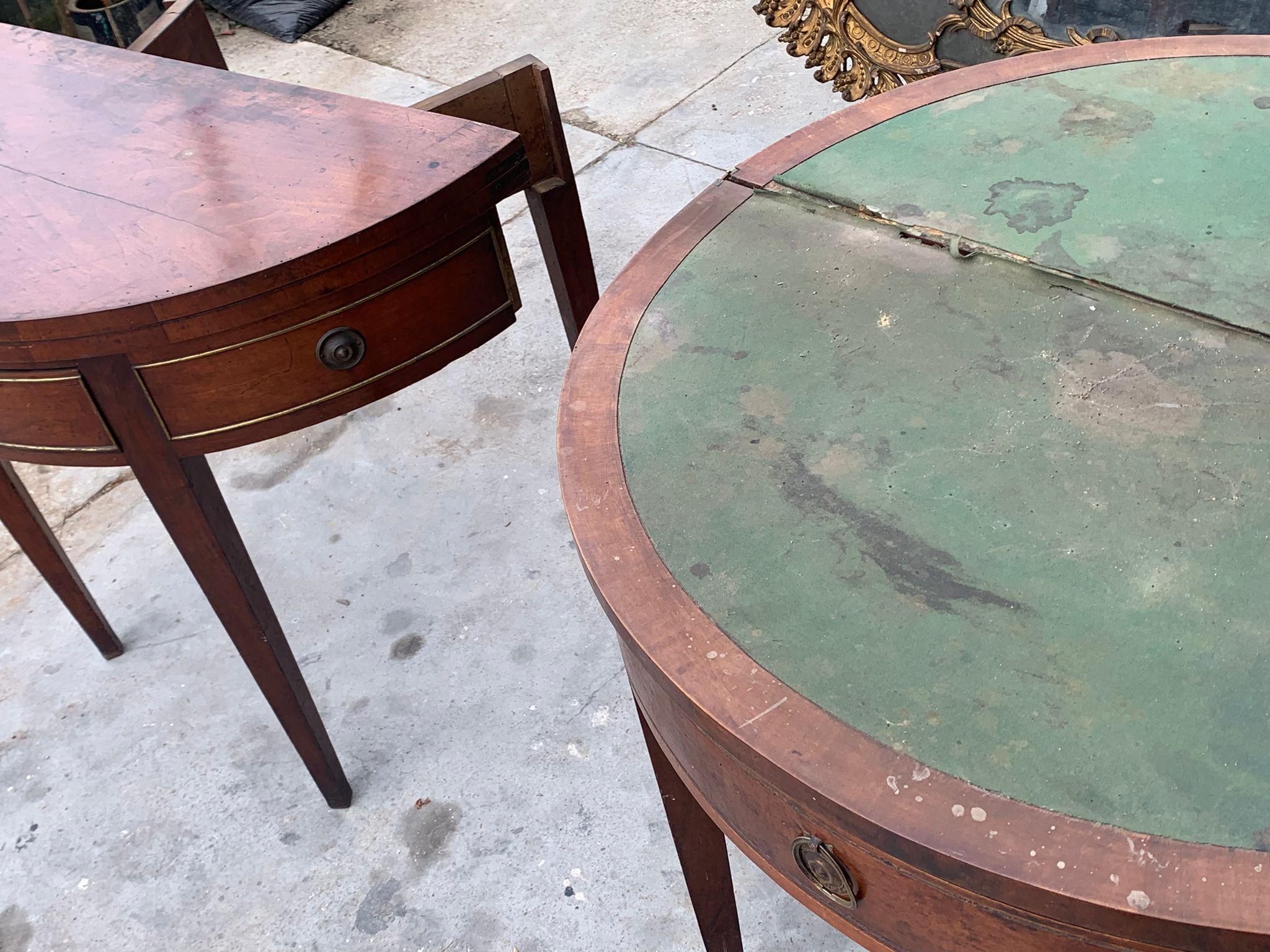 Pair of refined consoles, half-moon shaped wooden game tables, Italy Tallado a mano en venta