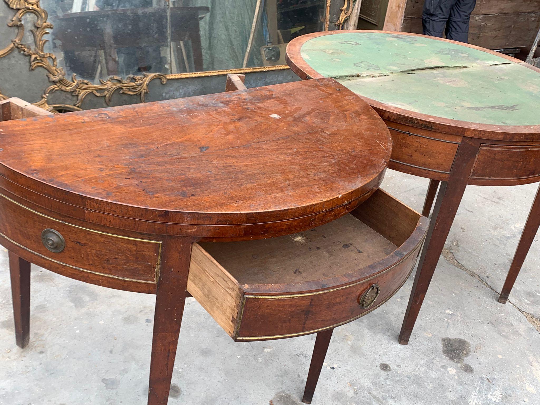 Pair of refined consoles, half-moon shaped wooden game tables, Italy Nogal en venta