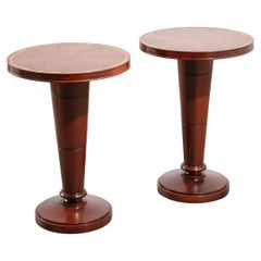 Paire de Gueridons/Tables d'appoint en acajou des années 1940 avec incrustation de perles