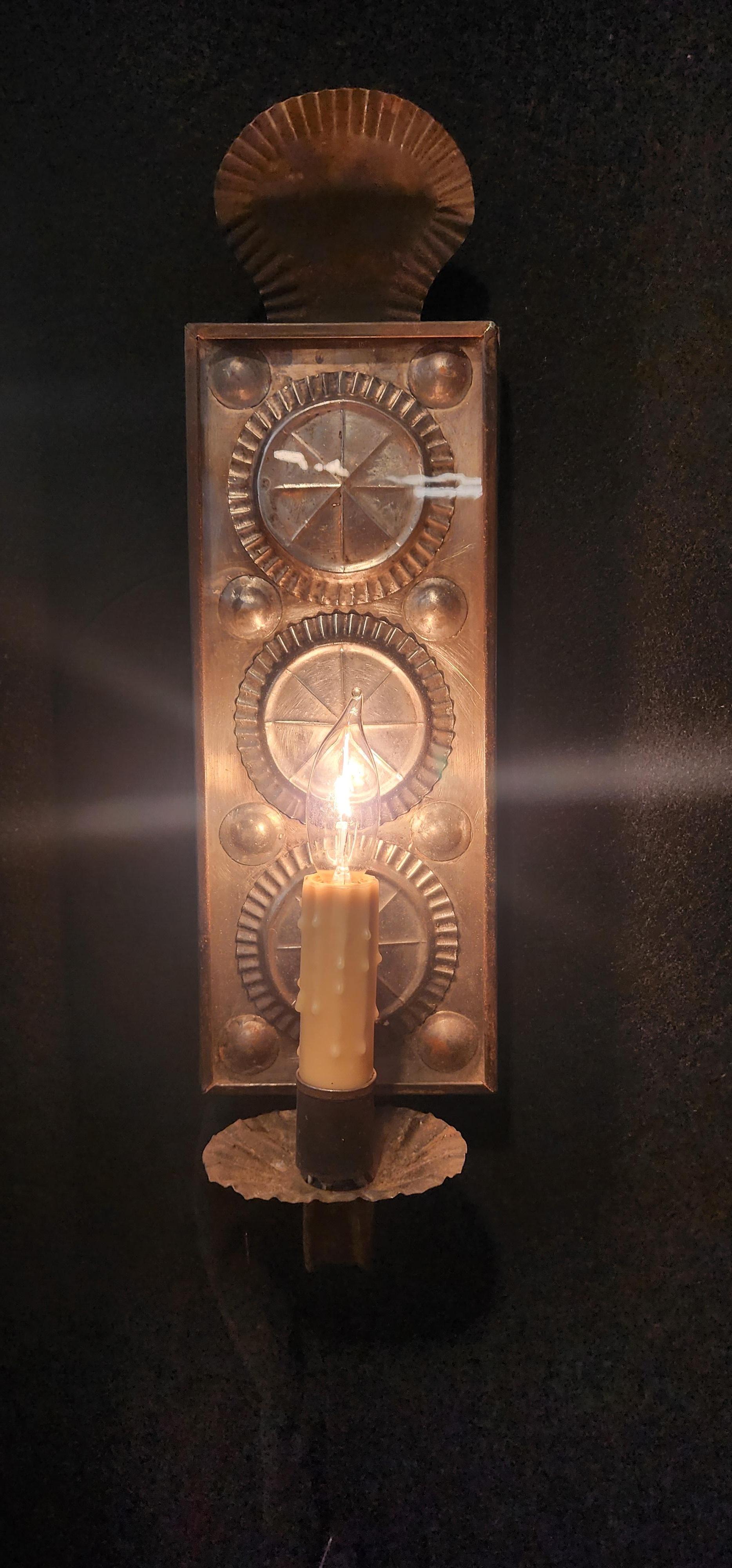 Pair of Reflector Wall Sconces in Pewter and Tin (Glas) im Angebot