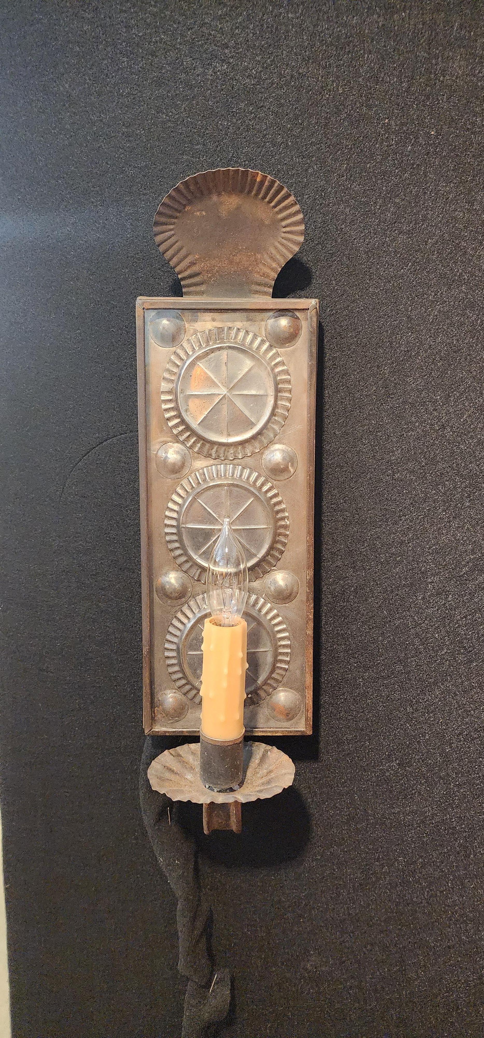 Pair of Reflector Wall Sconces in Pewter and Tin im Angebot 1