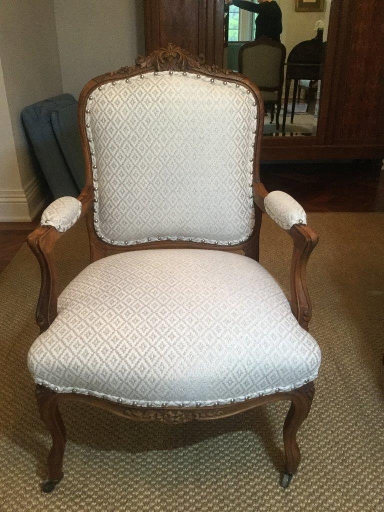 Pair of Regal 19th Century French Louis XV Style Armchairs 1