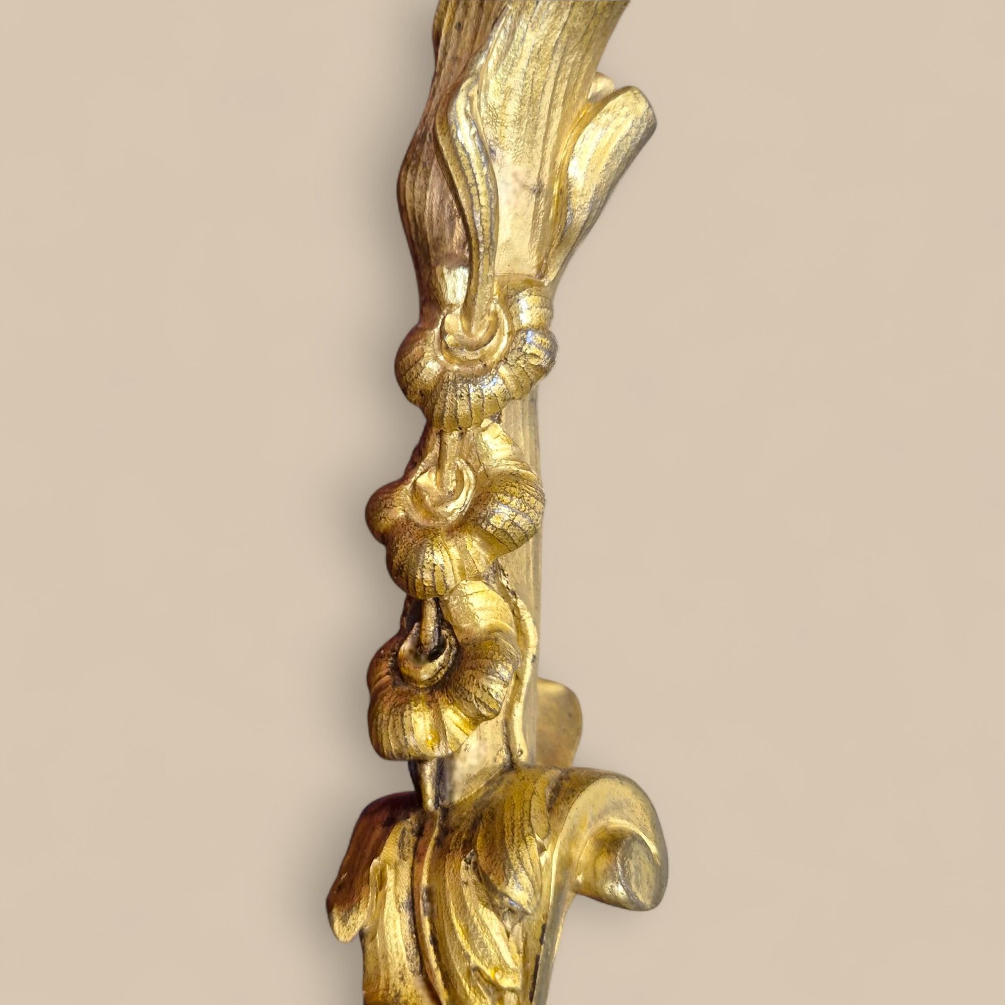 Pair of Régence-Style Gilt Bronze Two-Lights Wall Sconces, 19th century en venta 4