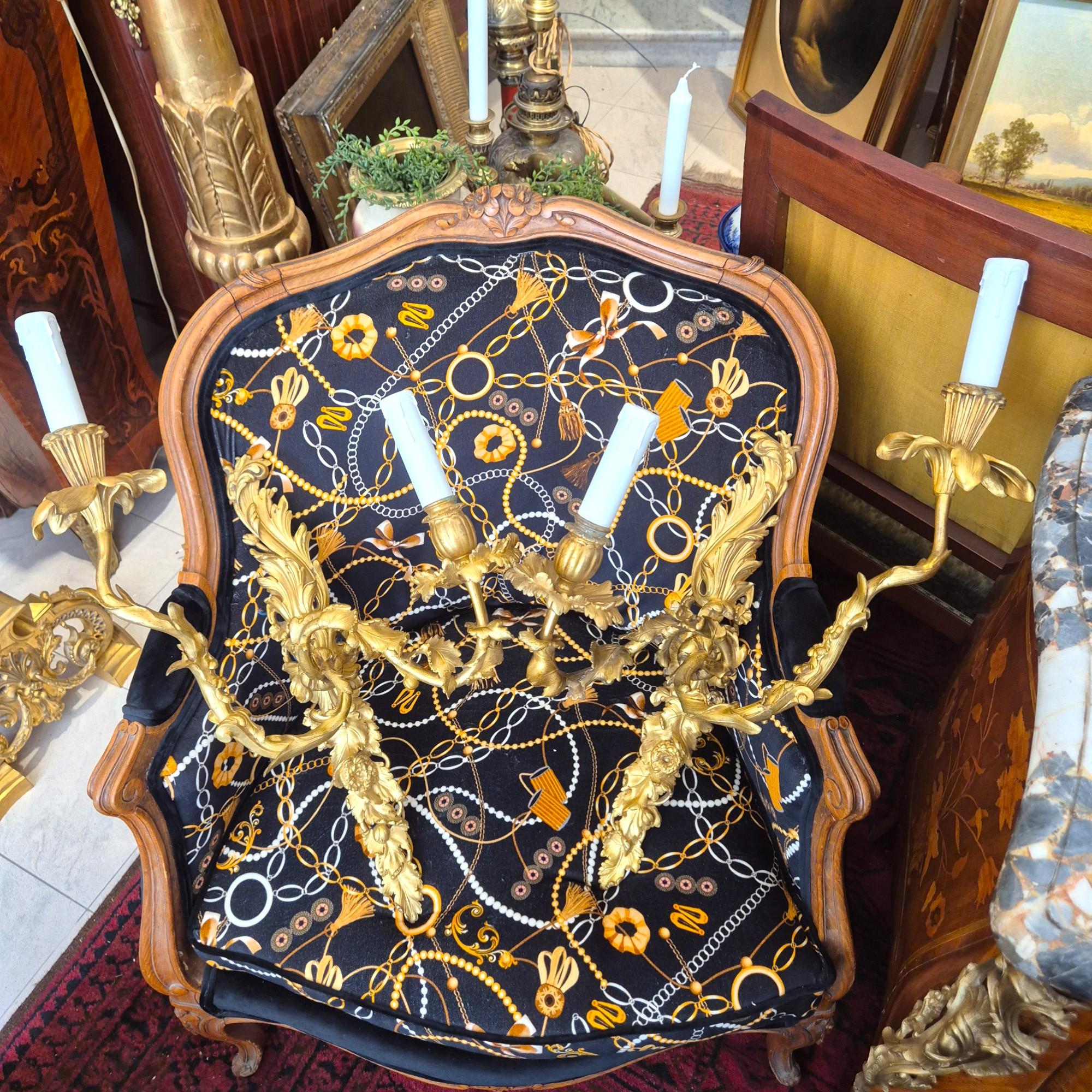 Pair of Régence-Style Gilt Bronze Two-Lights Wall Sconces, 19th century en venta 10