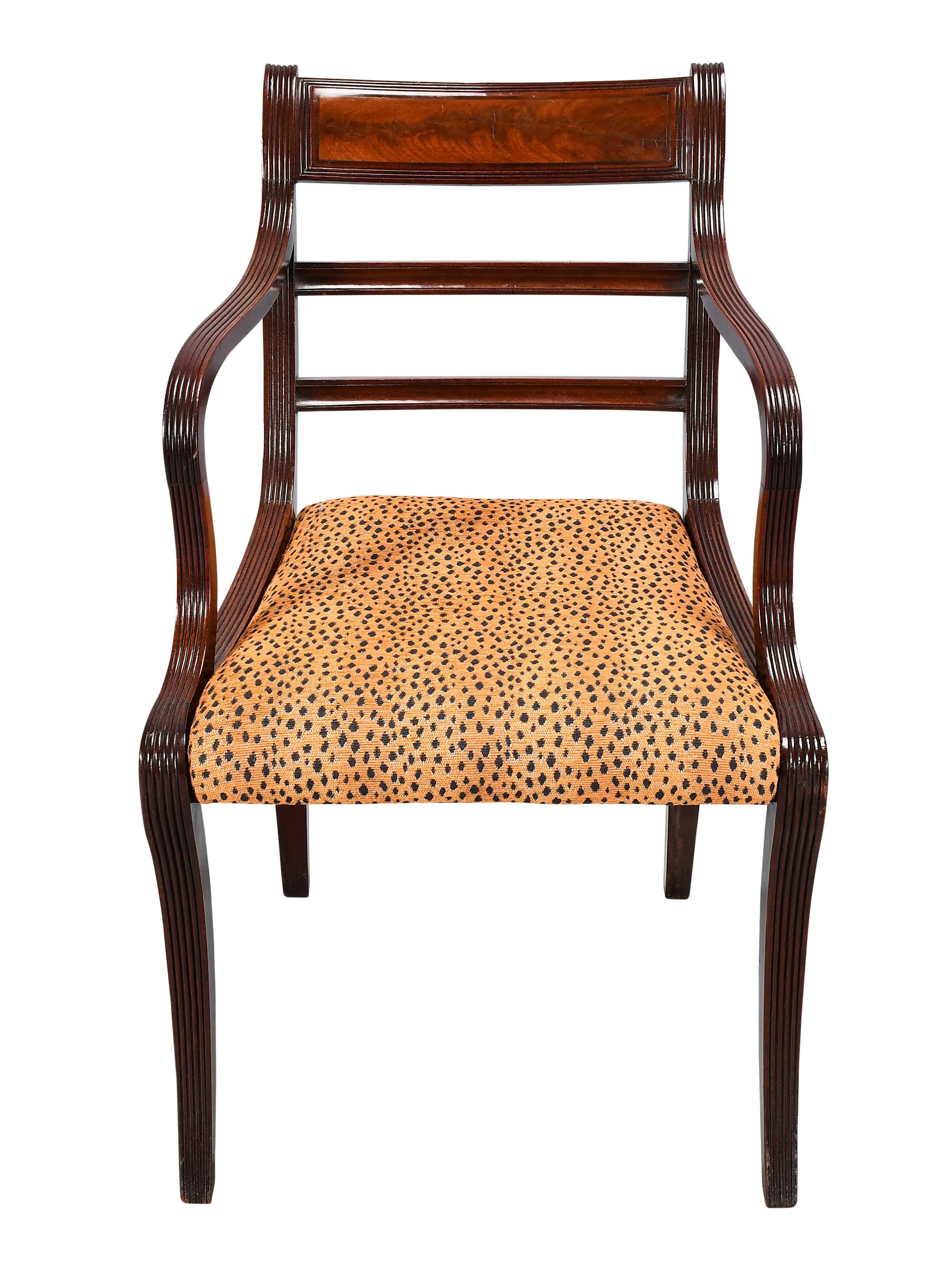 Acajou Paire de fauteuils Regency en vente