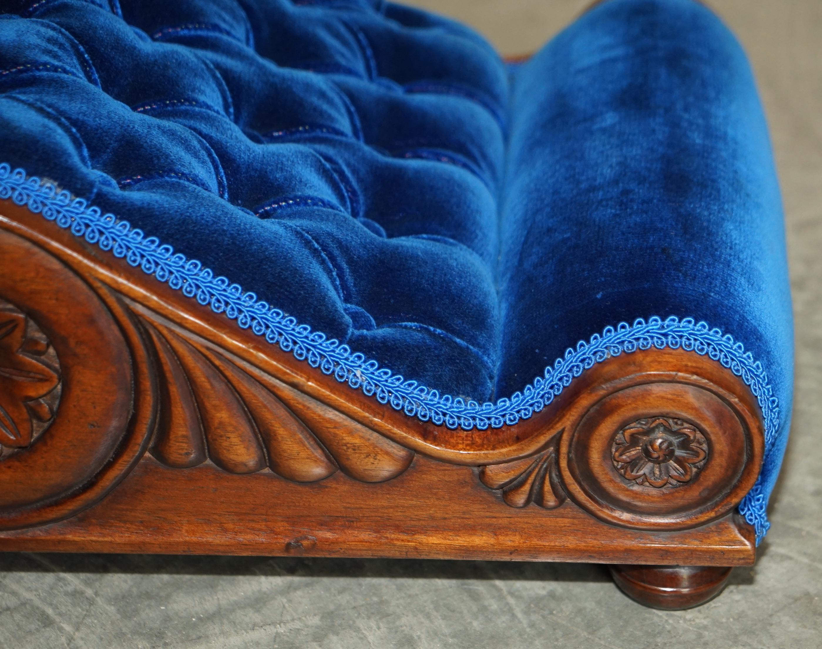 PAIR OF REGENCY BLUE ANTIQUE ViCTORIAN CHESTERFIELD TUFTED CURVED FOOTSTOOLS 3