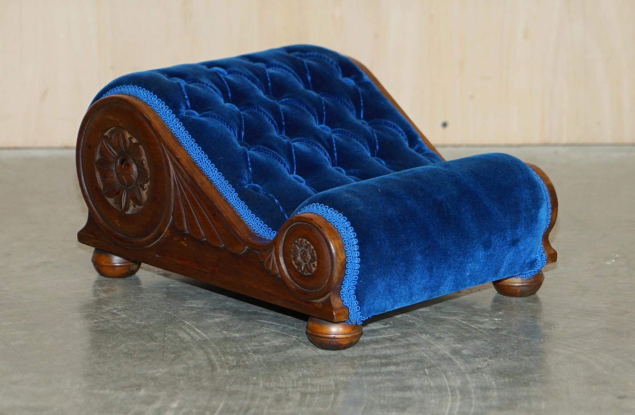 PAIR OF REGENCY BLUE ANTIQUE ViCTORIAN CHESTERFIELD TUFTED CURVED FOOTSTOOLS 11