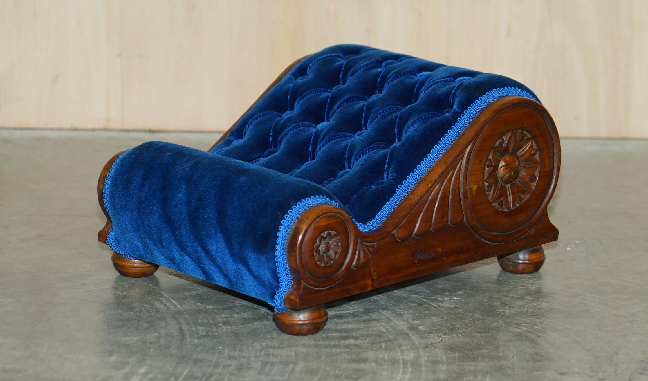 PAIR OF REGENCY BLUE ANTIQUE ViCTORIAN CHESTERFIELD TUFTED CURVED FOOTSTOOLS 12