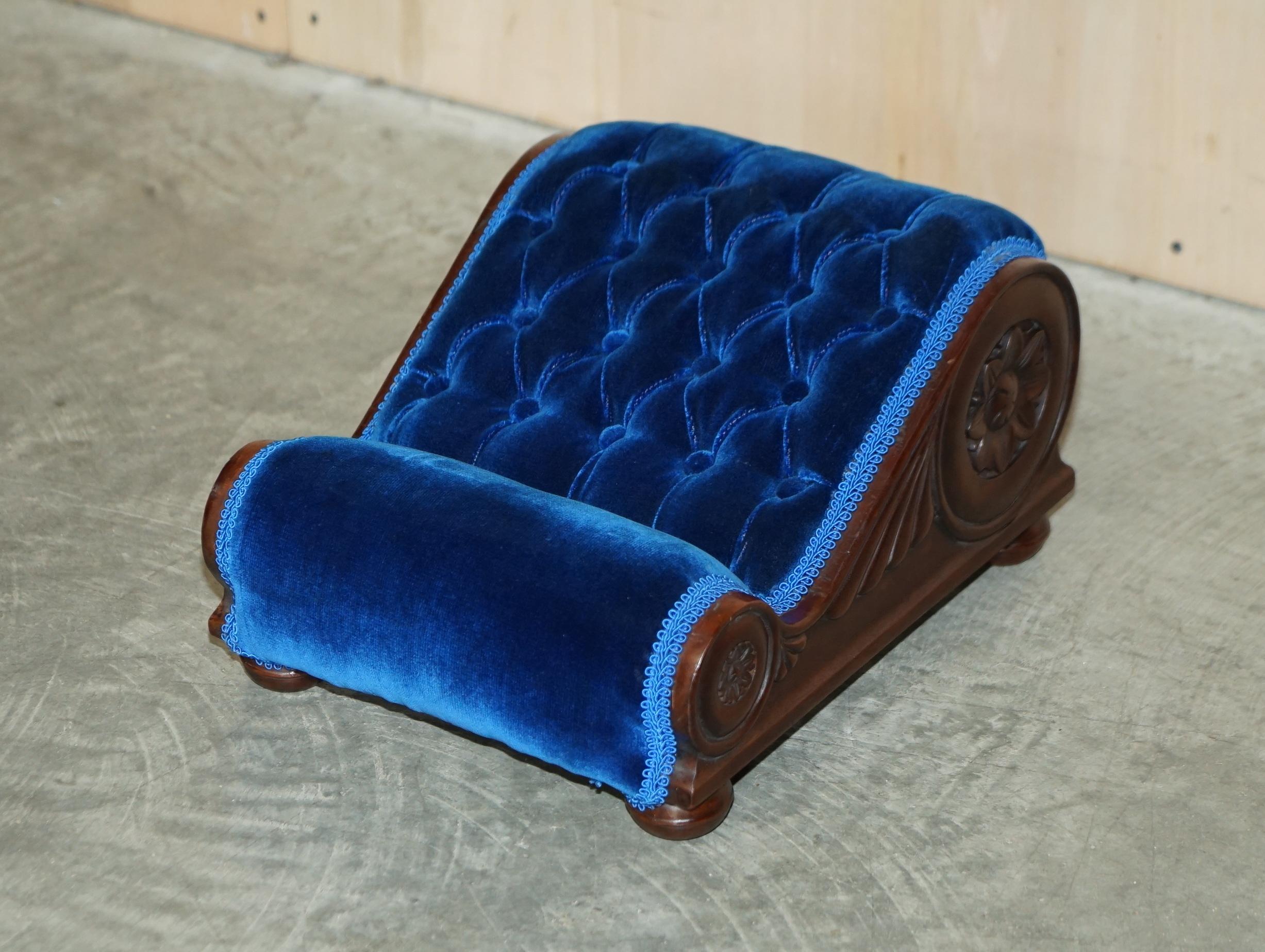 English PAIR OF REGENCY BLUE ANTIQUE ViCTORIAN CHESTERFIELD TUFTED CURVED FOOTSTOOLS