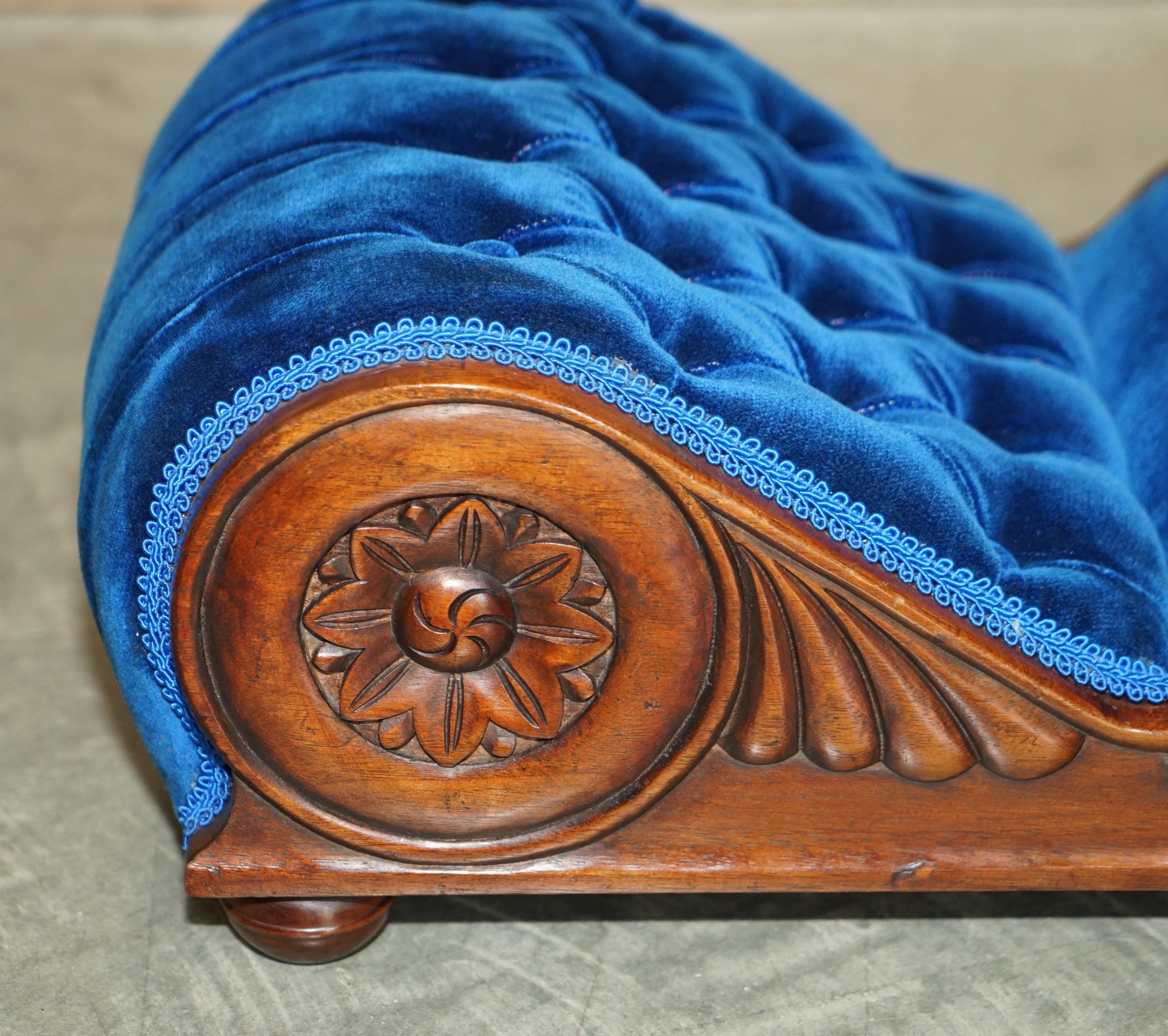 PAIR OF REGENCY BLUE ANTIQUE ViCTORIAN CHESTERFIELD TUFTED CURVED FOOTSTOOLS 2