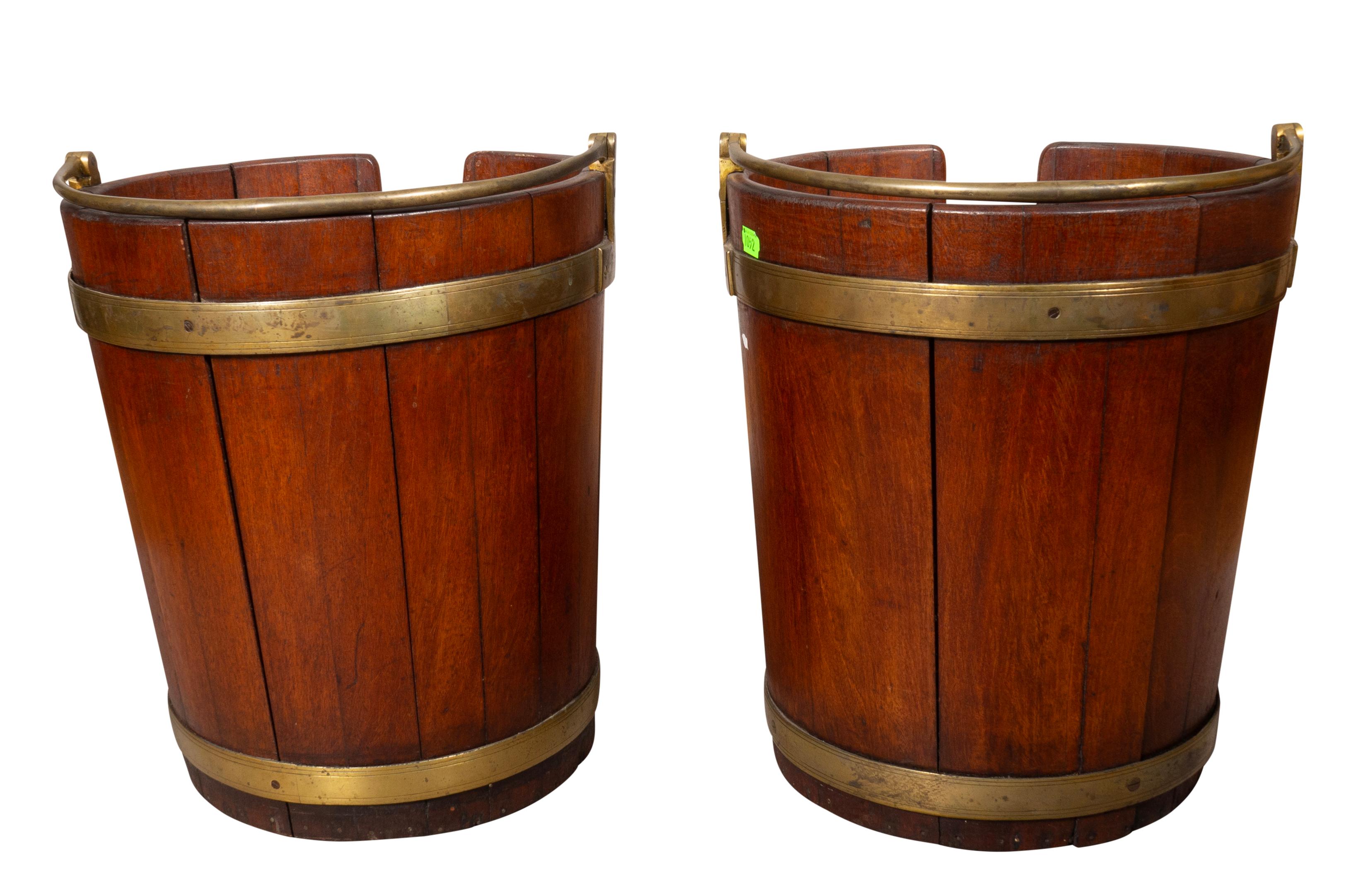 Pair Of Regency Brass And Mahogany Peat Buckets In Good Condition In Essex, MA