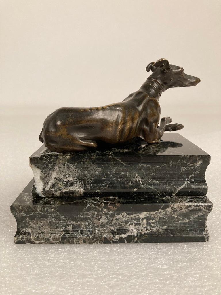 19th Century Pair of Regency Bronze Figures of Reclining Whippets on Green Marble Bases For Sale