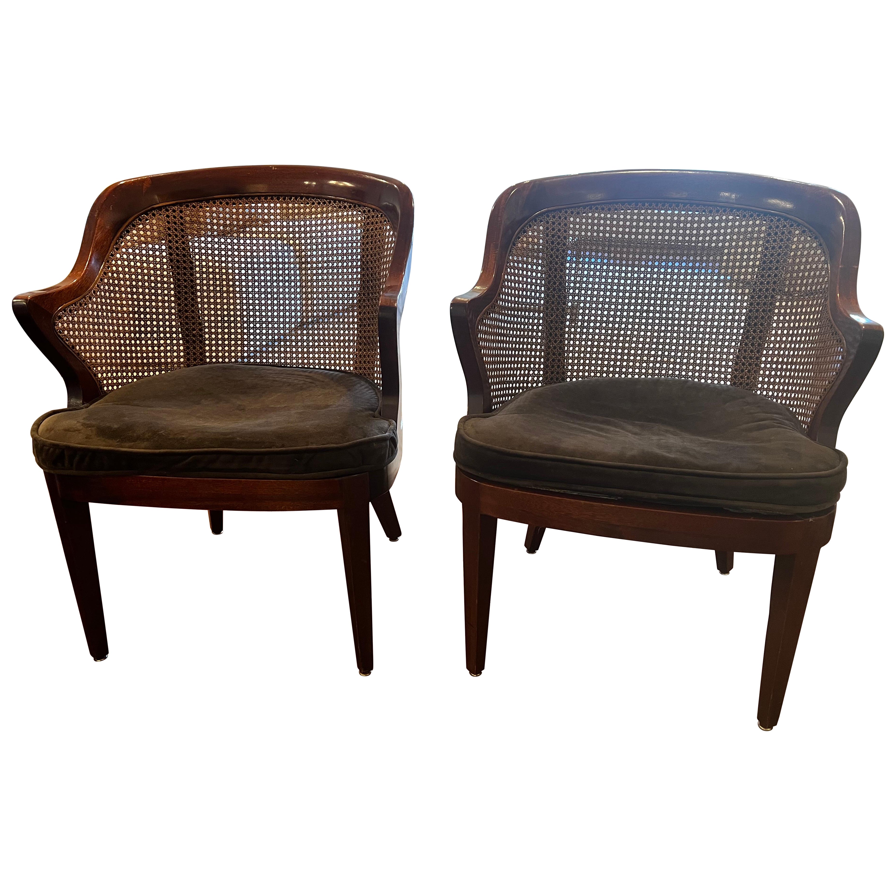 Pair of Regency Caned Barrel Back Mahogany Chairs - Probber Style im Angebot
