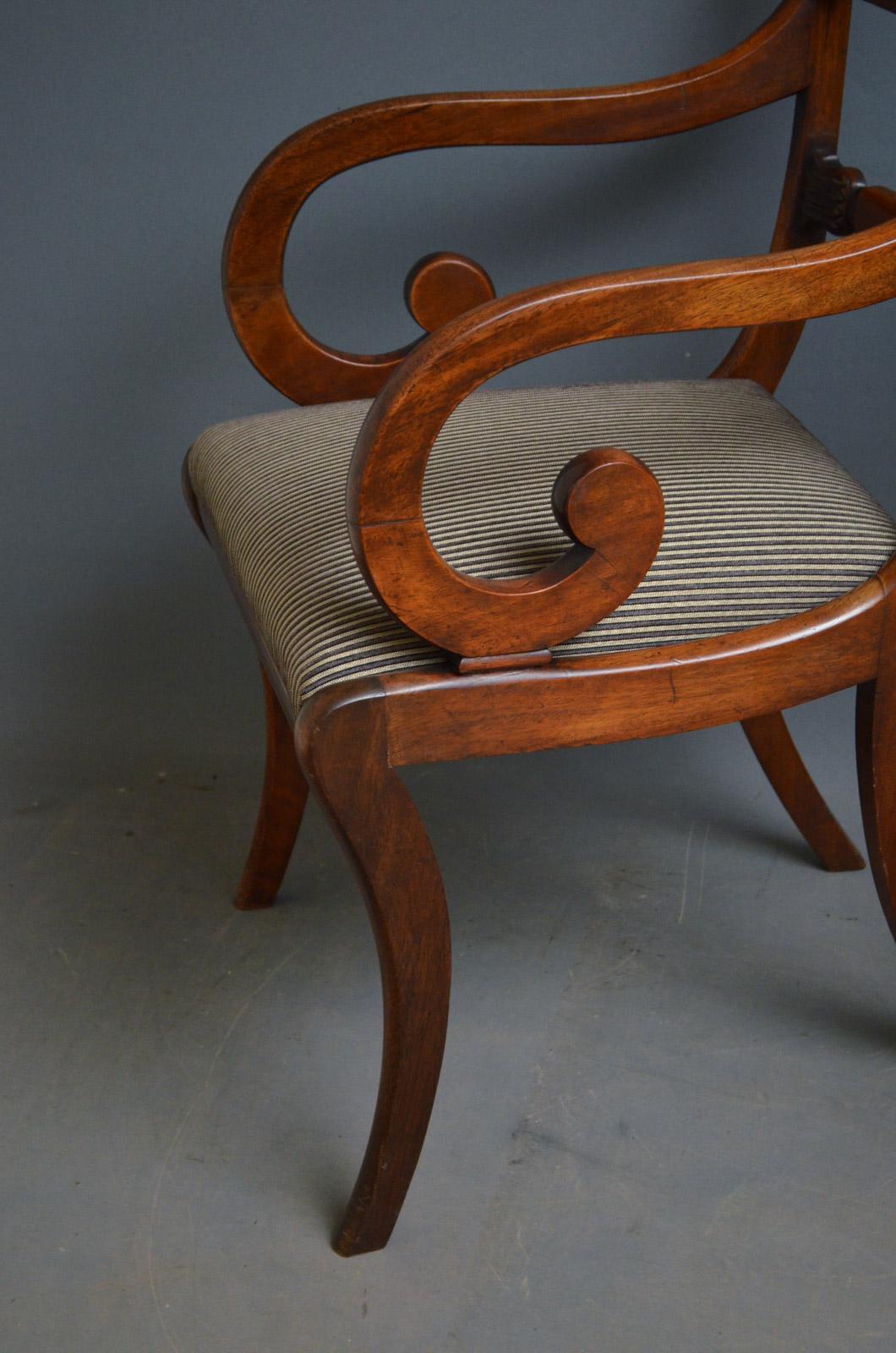 Pair of Regency Carver Chairs in Mahogany 1