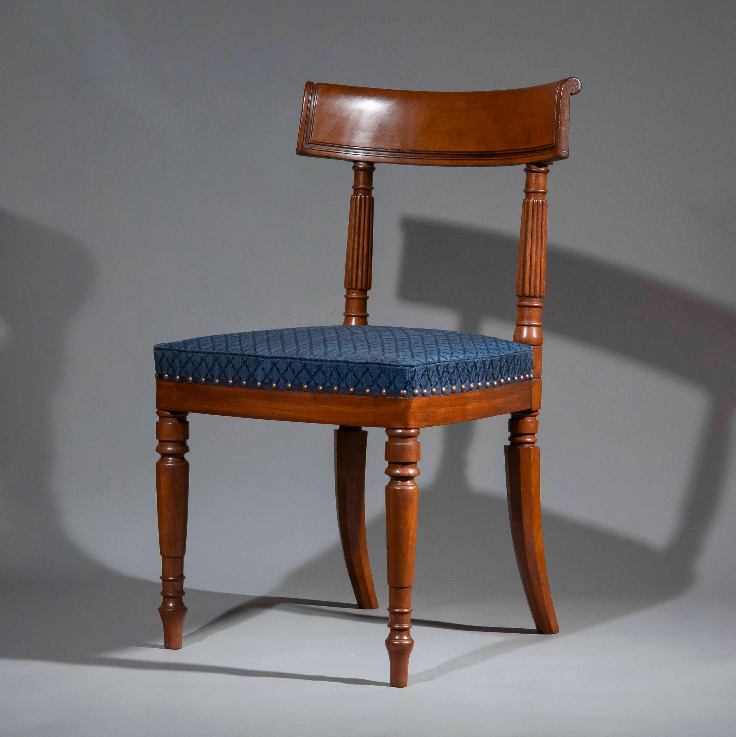 Intagliato a mano Coppia di sedie Regency, attribuite a George Bullock
