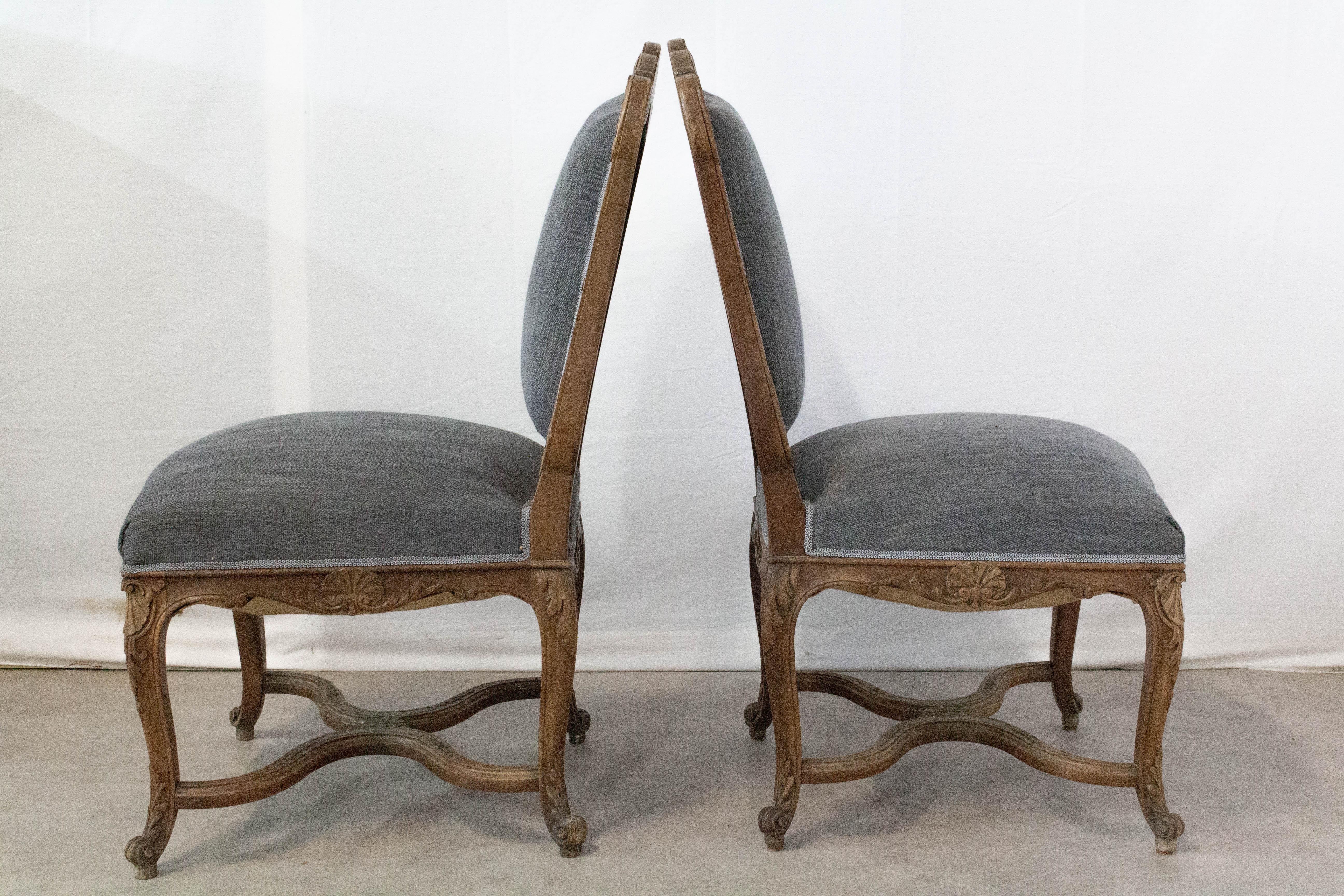 Pair of French Regency chairs or Fauteuils to be re-upholstered midcentury, Revival French Regency
French Regency is the period between Louis XIII and Louis XIV reigns
Good antique patina
It will be waxed and cleaned before shipping
Sound and