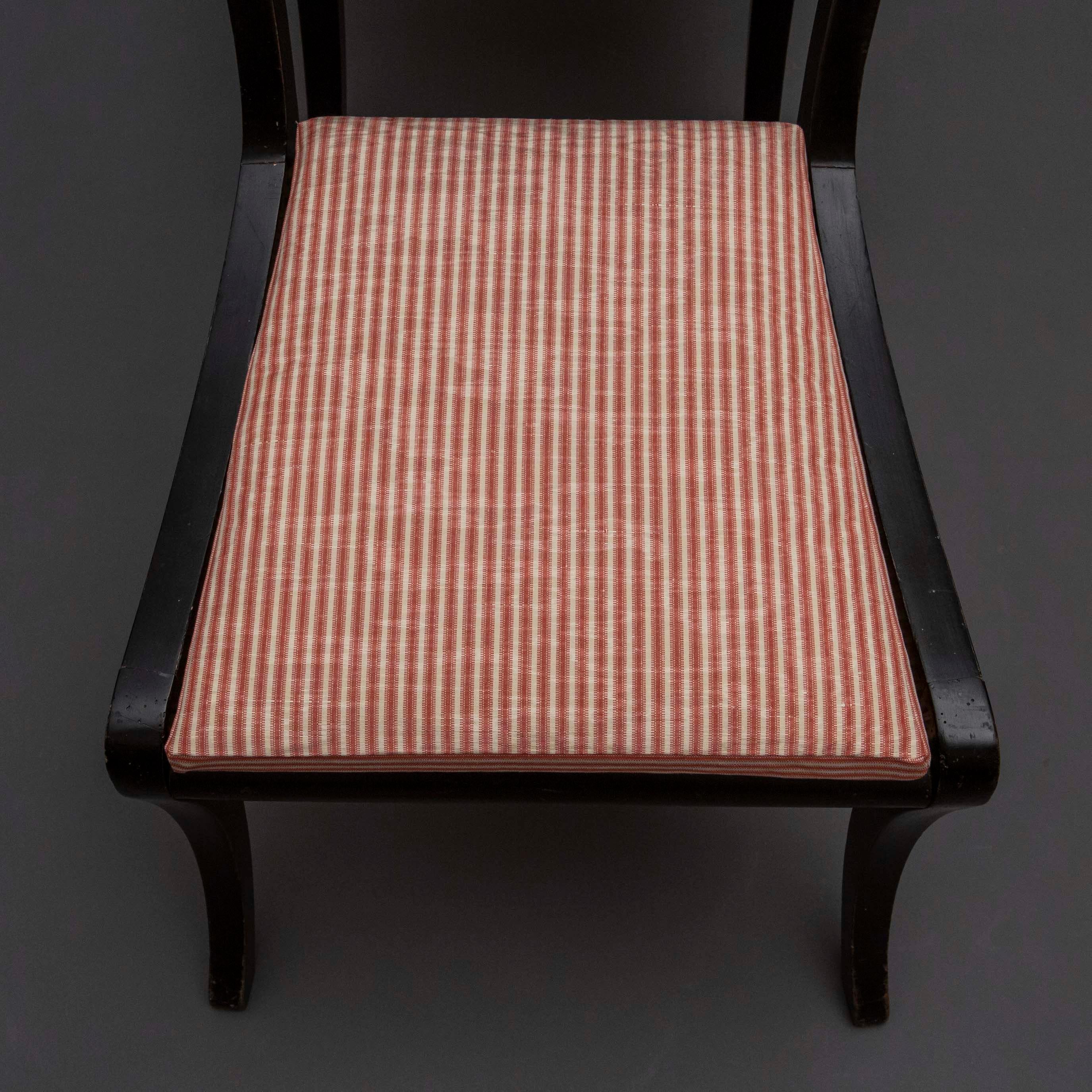 Pair of Regency Ebonized Klismos Chairs 5