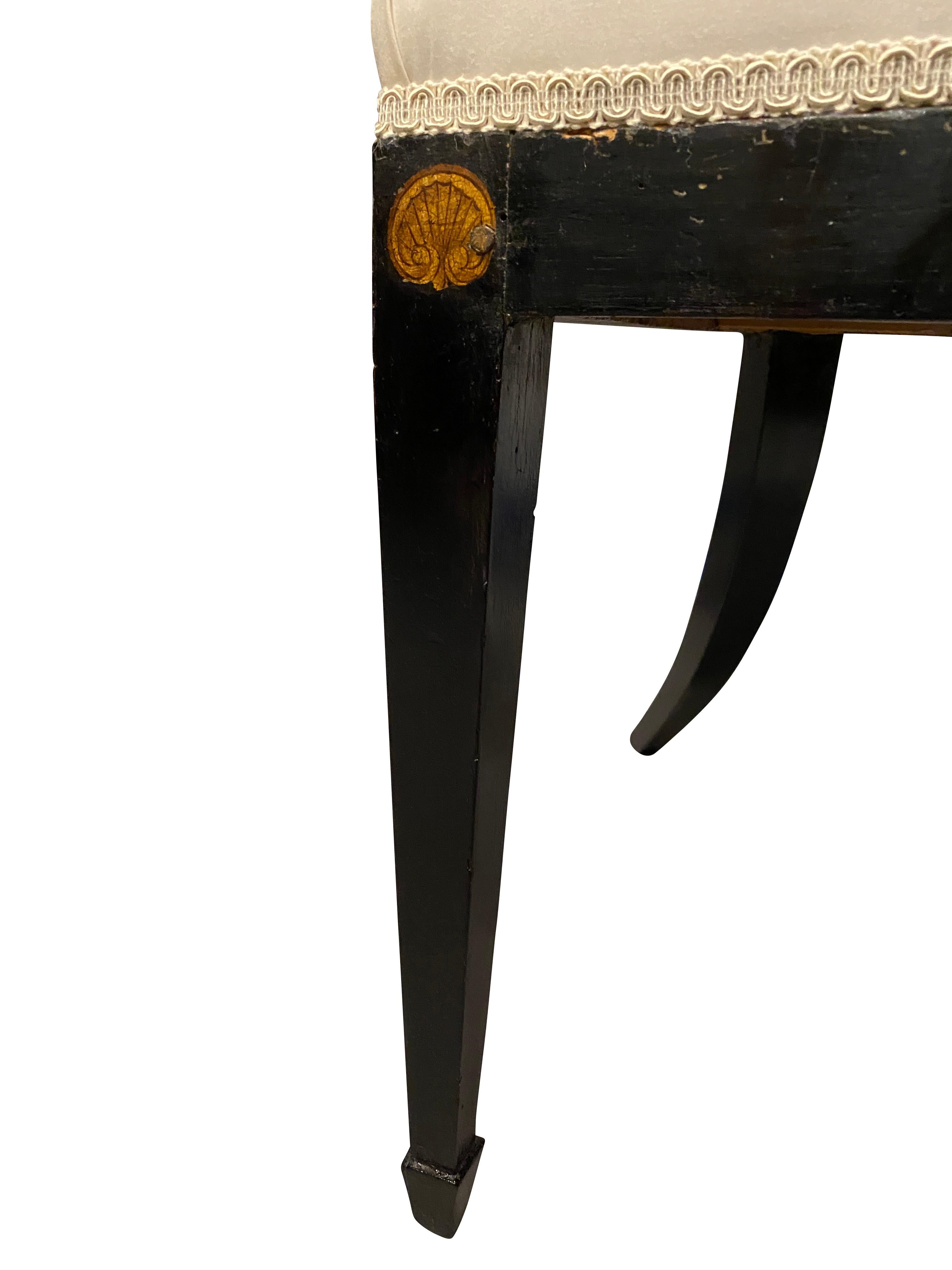 Wood Pair of Regency Ebonized Klismos Side Chairs For Sale