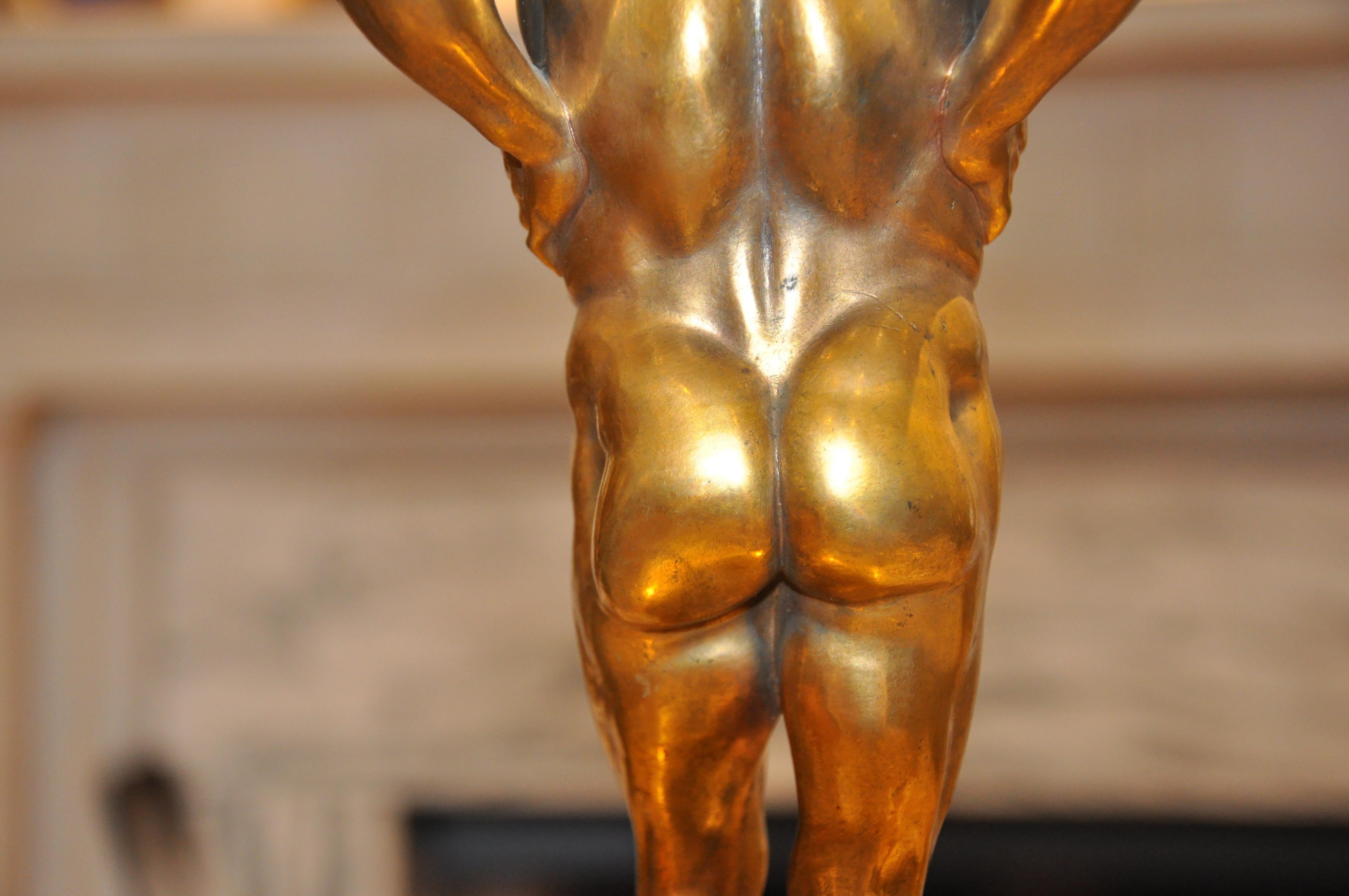 Paar vergoldete und patinierte Atlas-Figurenkandelaber aus Bronze im Regency-Stil im Angebot 4