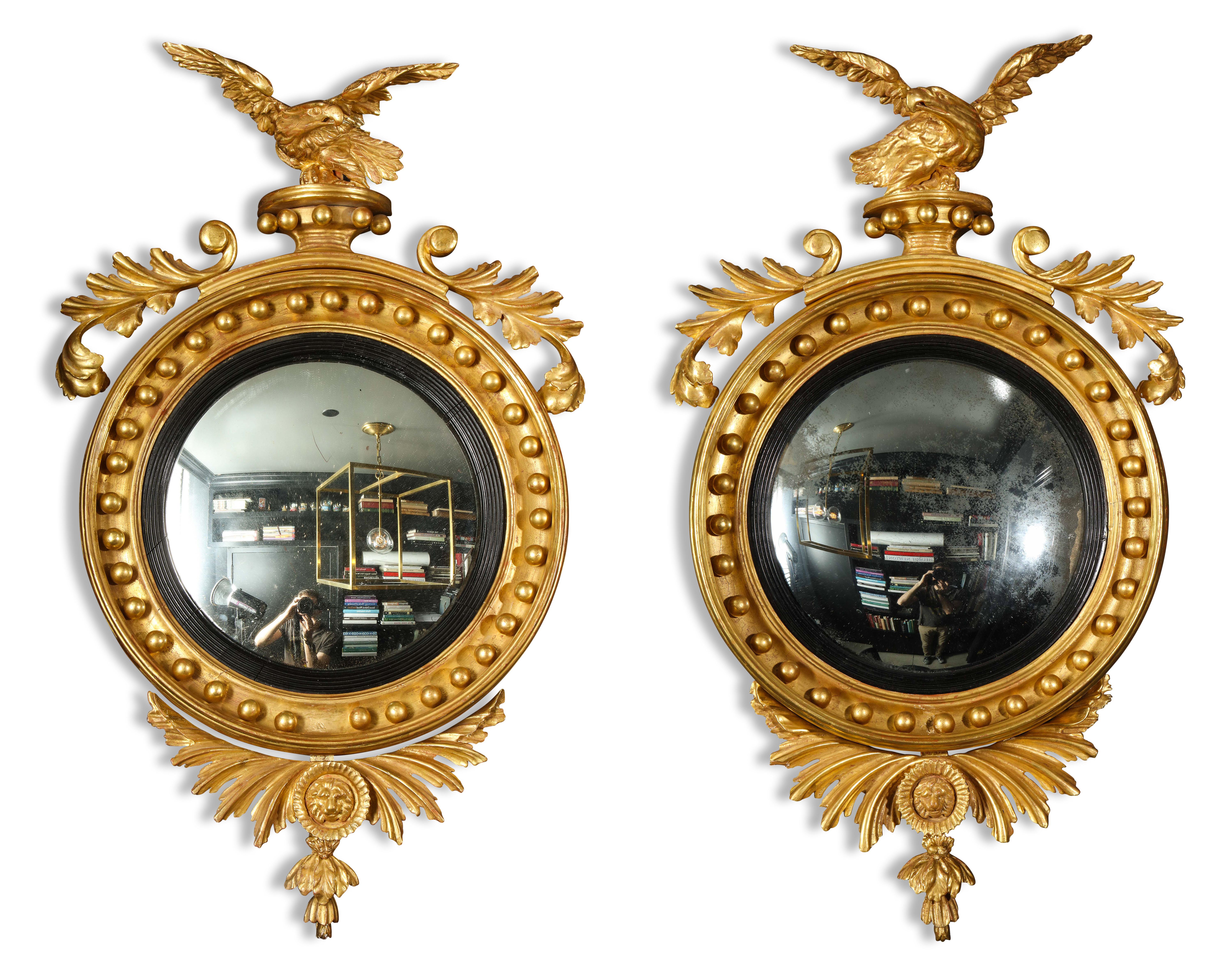 Pair of Regency Giltwood Convex Mirrors In Good Condition In New York, NY